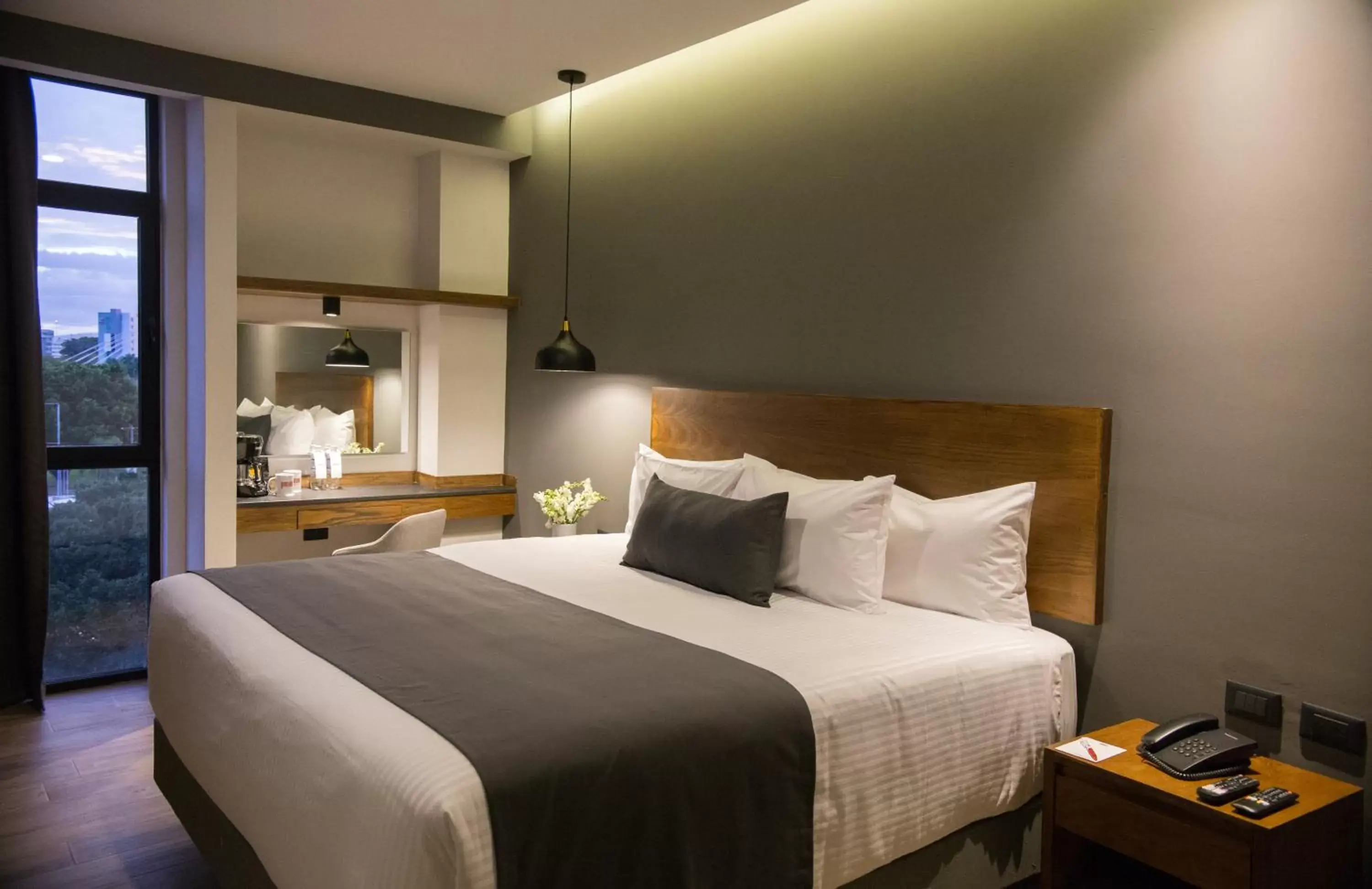 Superior King Room in Gumont Guadalajara López Mateos - Minerva Superior King Room in Gumont Guadalajara López Mateos - Minerva