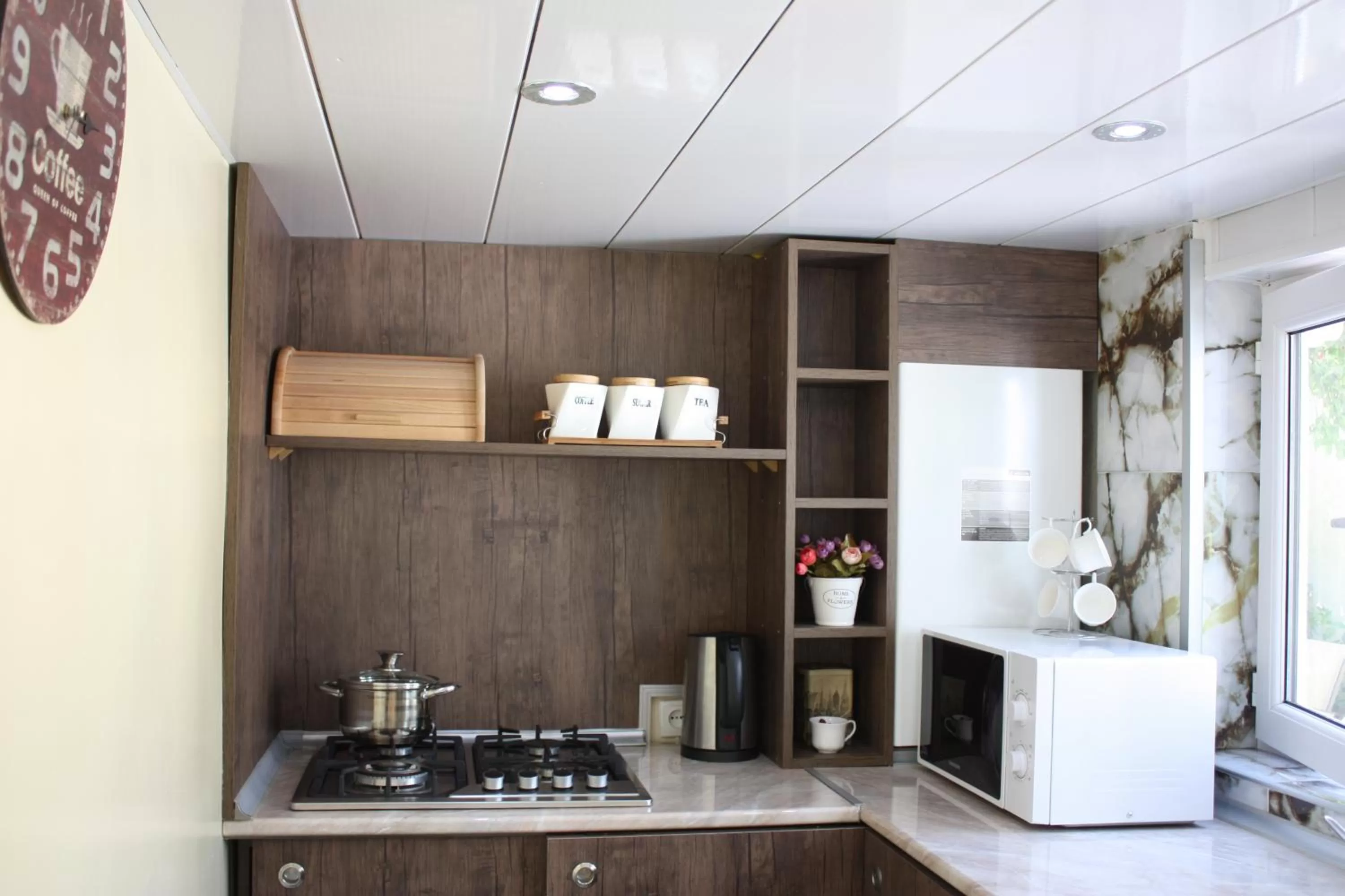 Kitchen or kitchenette, Kitchen/Kitchenette in Paradise Hotel