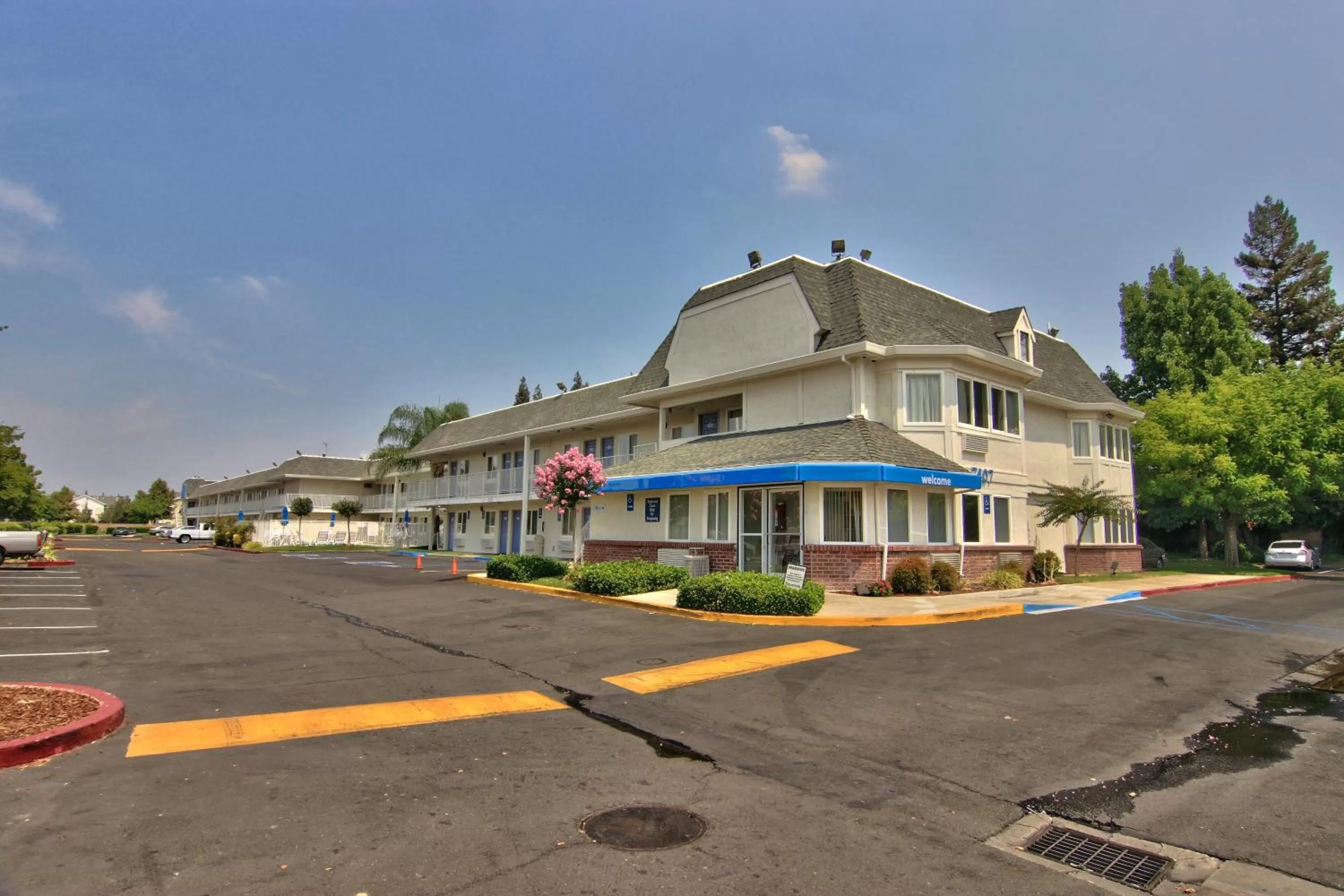 Facade/entrance in Motel 6-Sacramento, CA - South Sacramento and Elk Grove