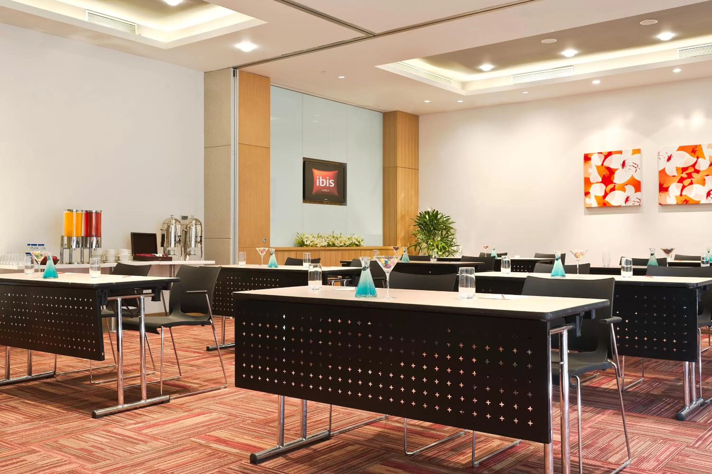 Business facilities in ibis Navi Mumbai - An Accor Brand