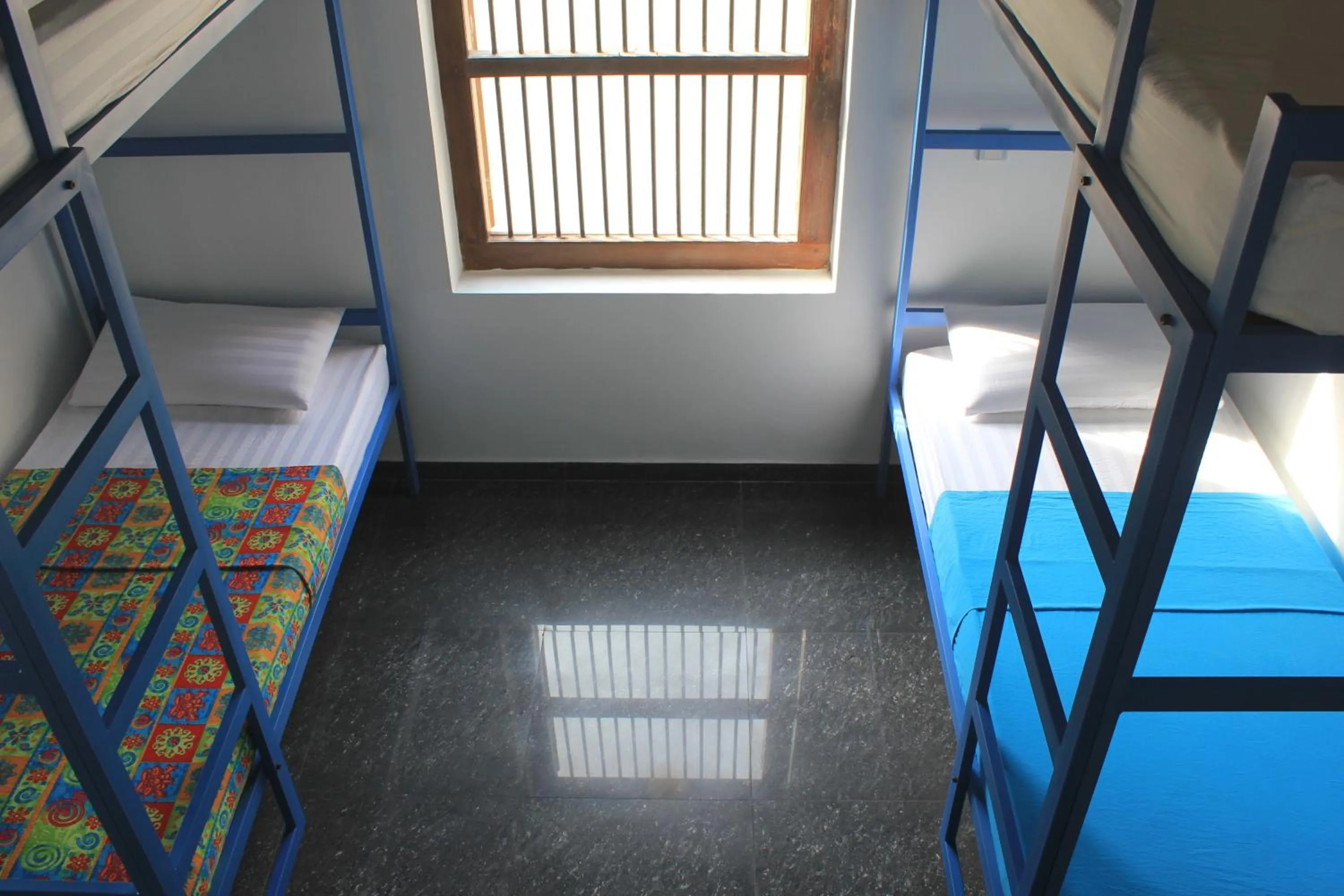 Photo of the whole room, Bunk Bed in Hostel First @ Colombo Airport