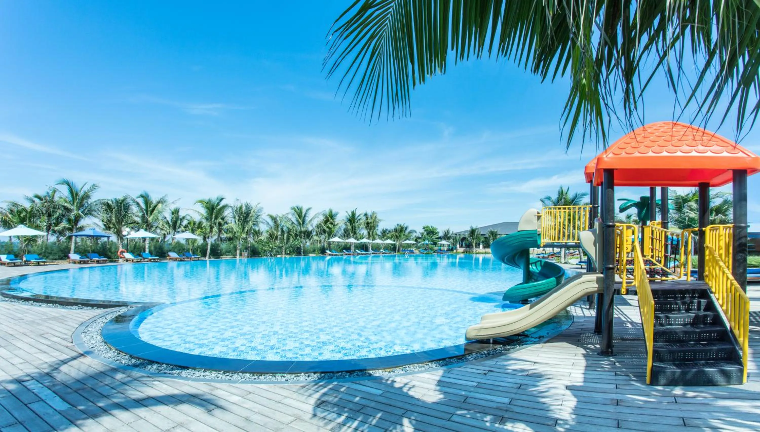 Swimming pool in Duyen Ha Resort Cam Ranh