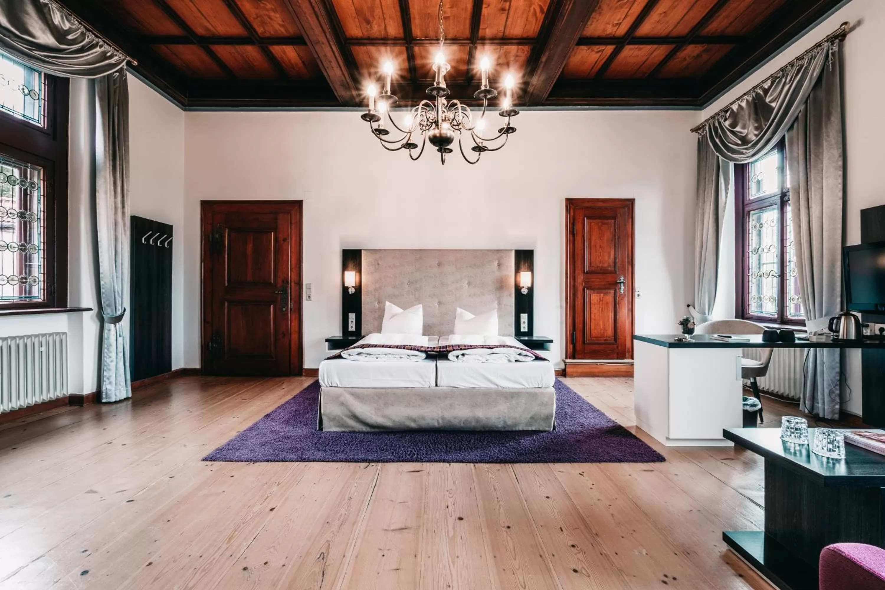 Garden, Bed in Romantik Hotel Schloss Hohenstein