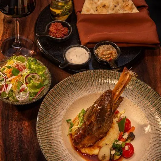 Food and drinks in Outrigger Fiji Beach Resort