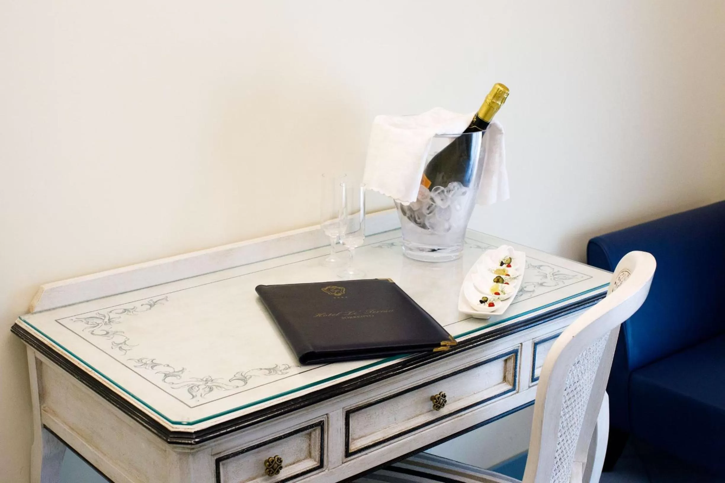 Decorative detail in Hotel Zi' Teresa