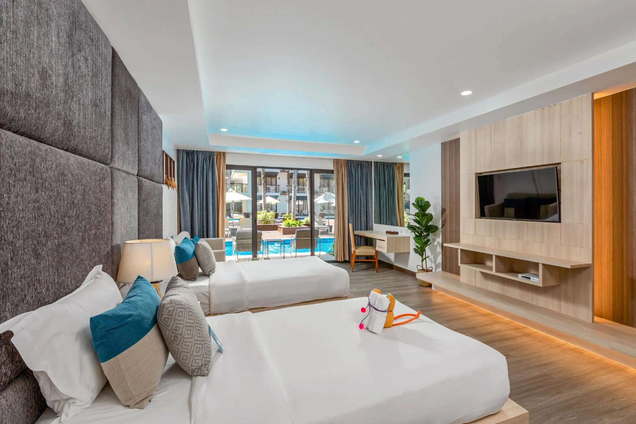 Photo of the whole room, Bed in Baan Laimai Beach Resort & Spa - SHA Extra Plus