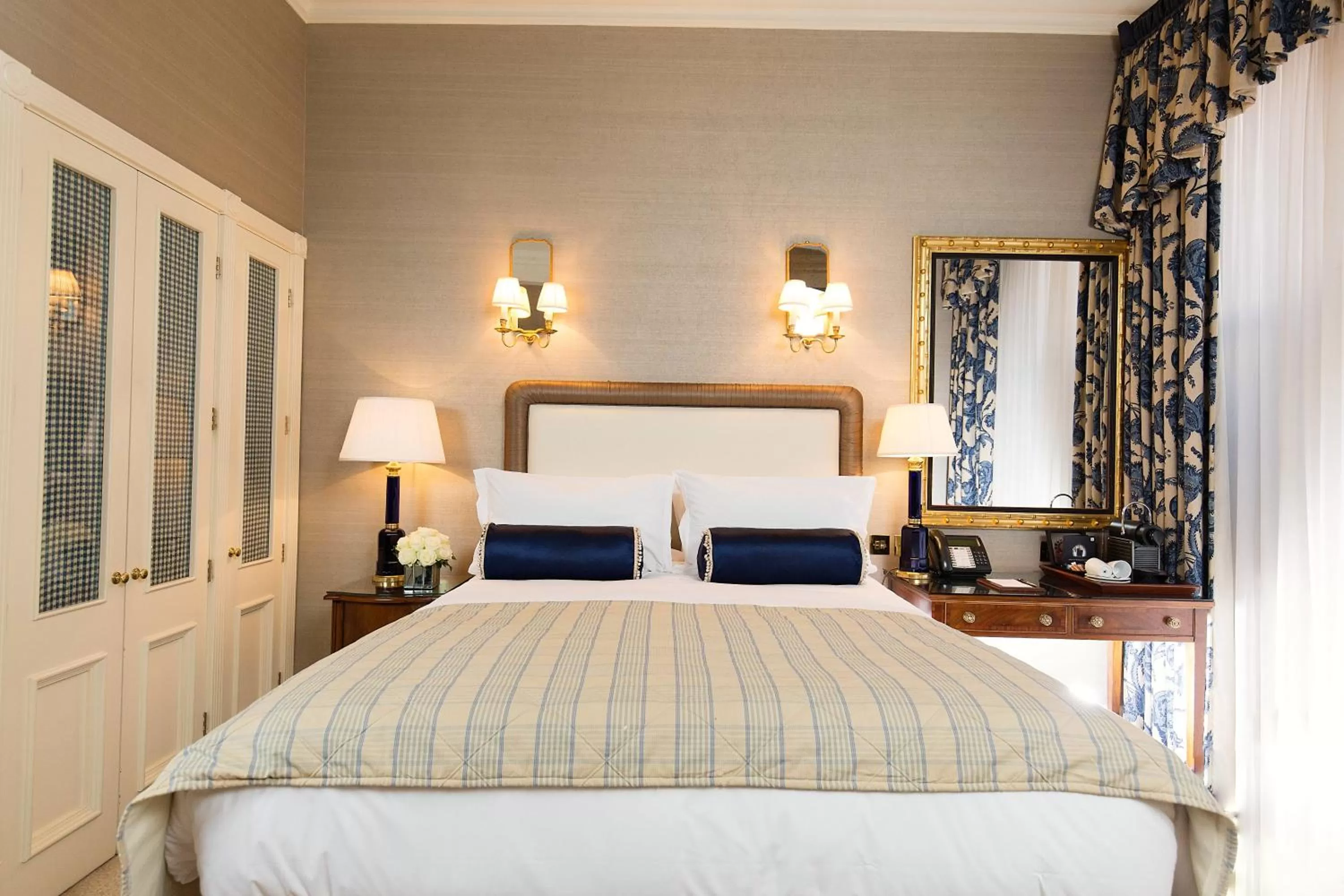 Bedroom, Bed in The Stafford London