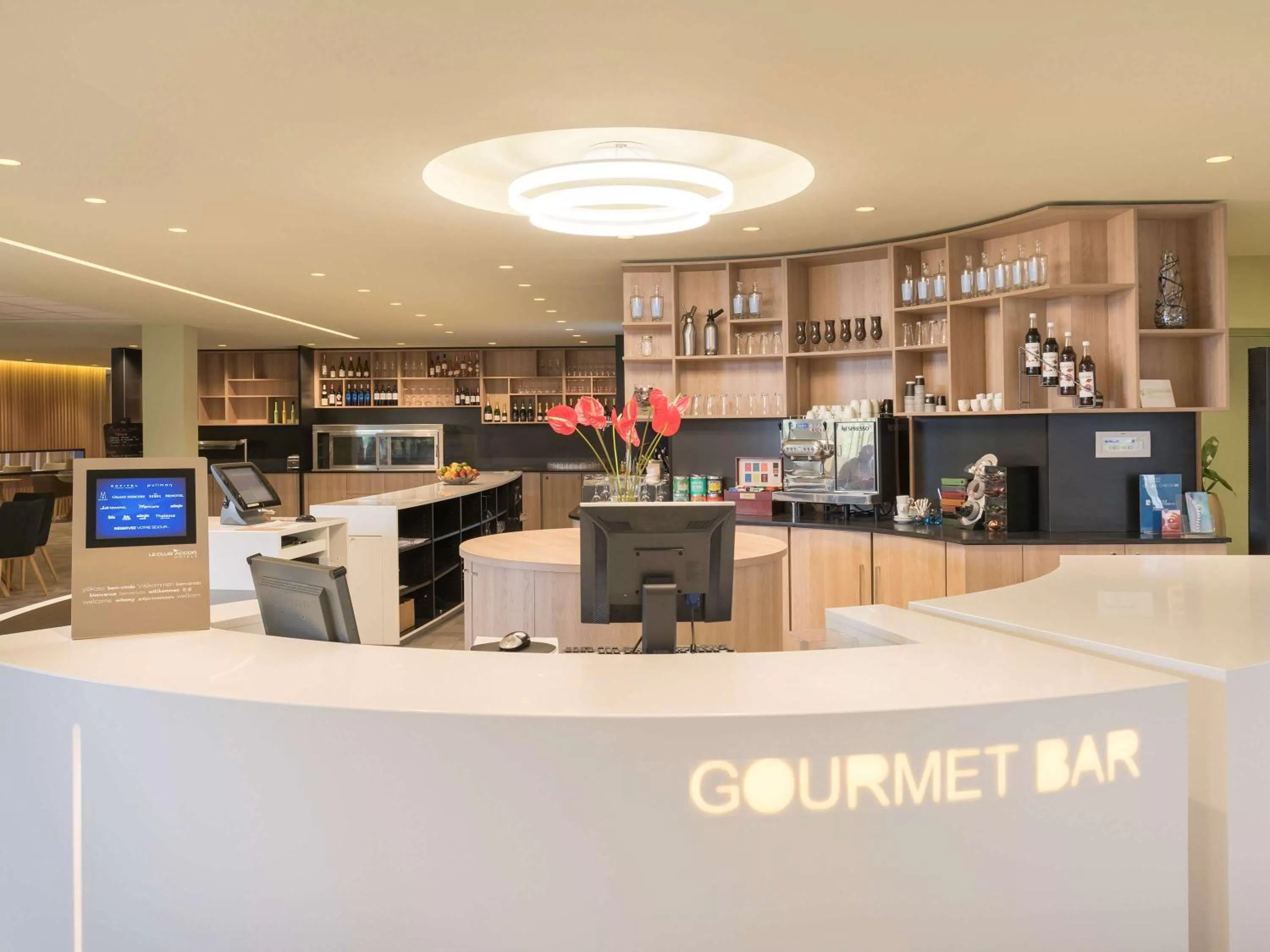 Restaurant/places to eat in Novotel Paris Nord Expo Aulnay