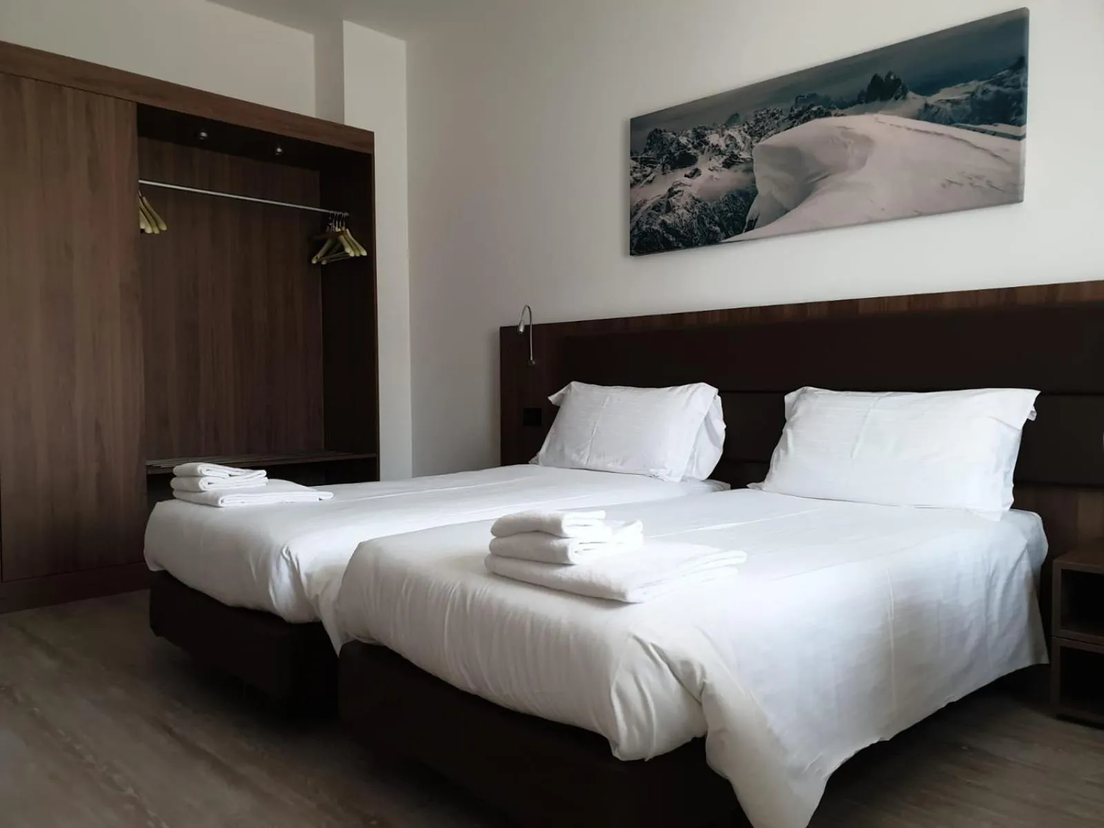 Bed in Albergo Delle Alpi