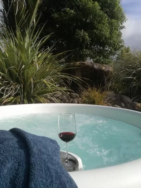 Hot Tub, Swimming Pool in Conach House