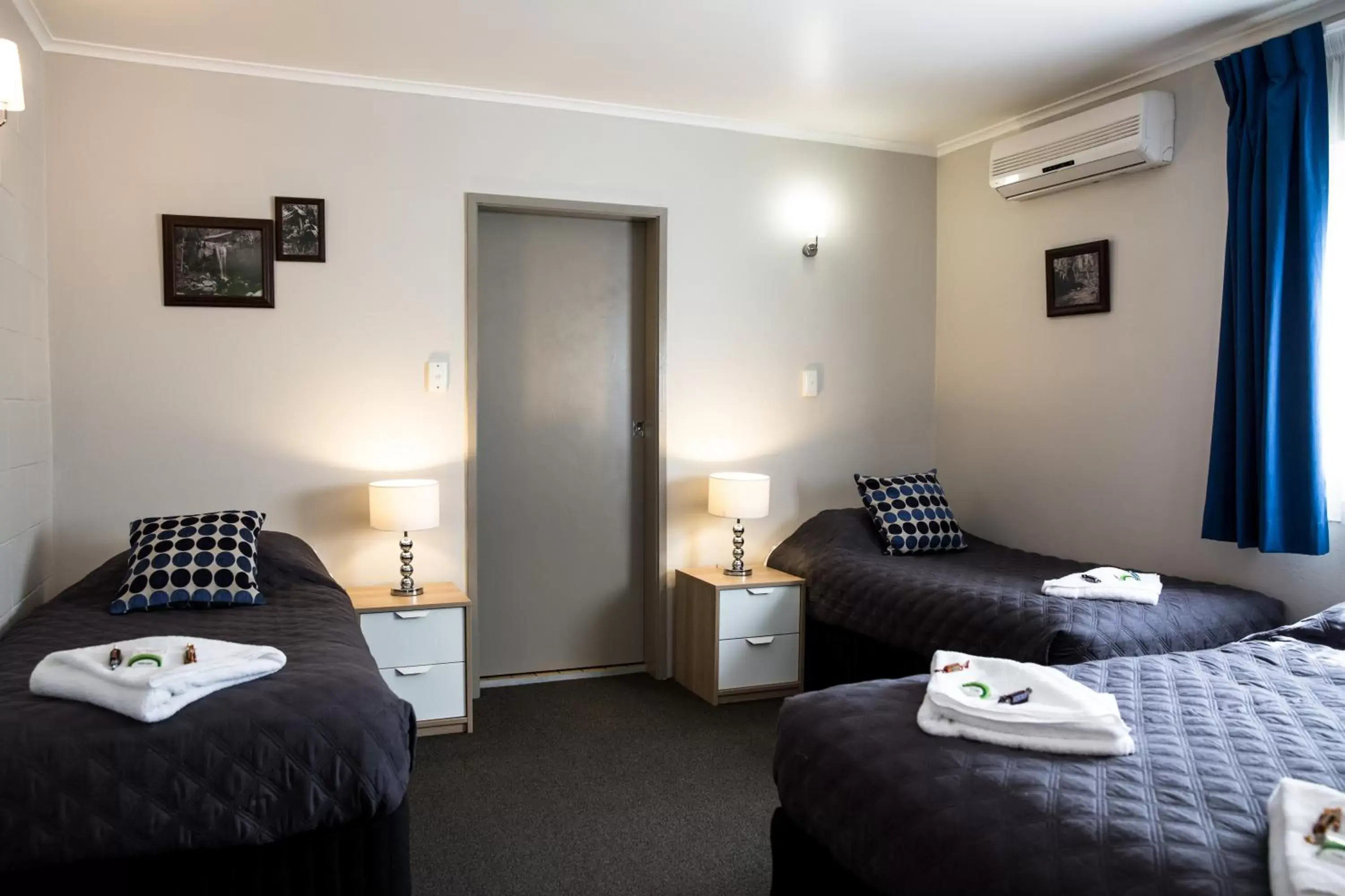 Family Suite in Tall Trees Motel Mountain Retreat Family Suite in Tall Trees Motel Mountain Retreat