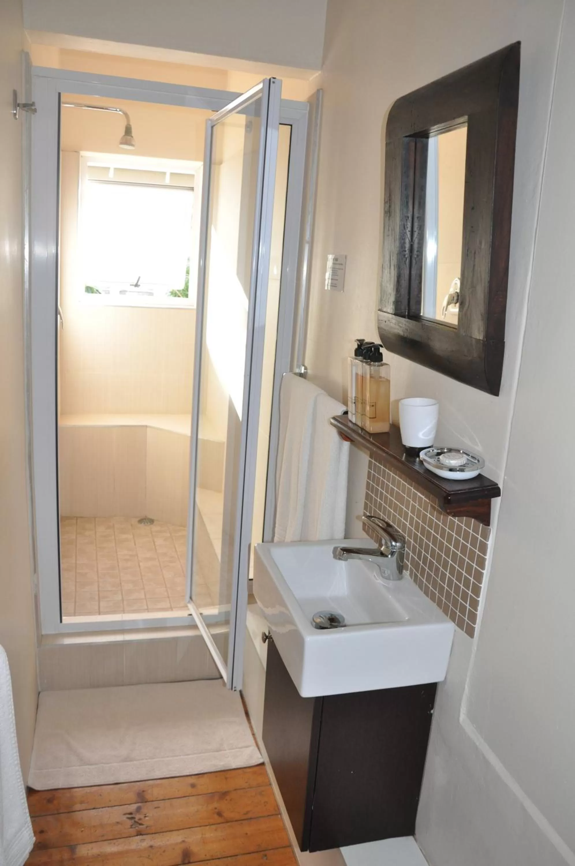 Bathroom in 268 On Ridge Guesthouse