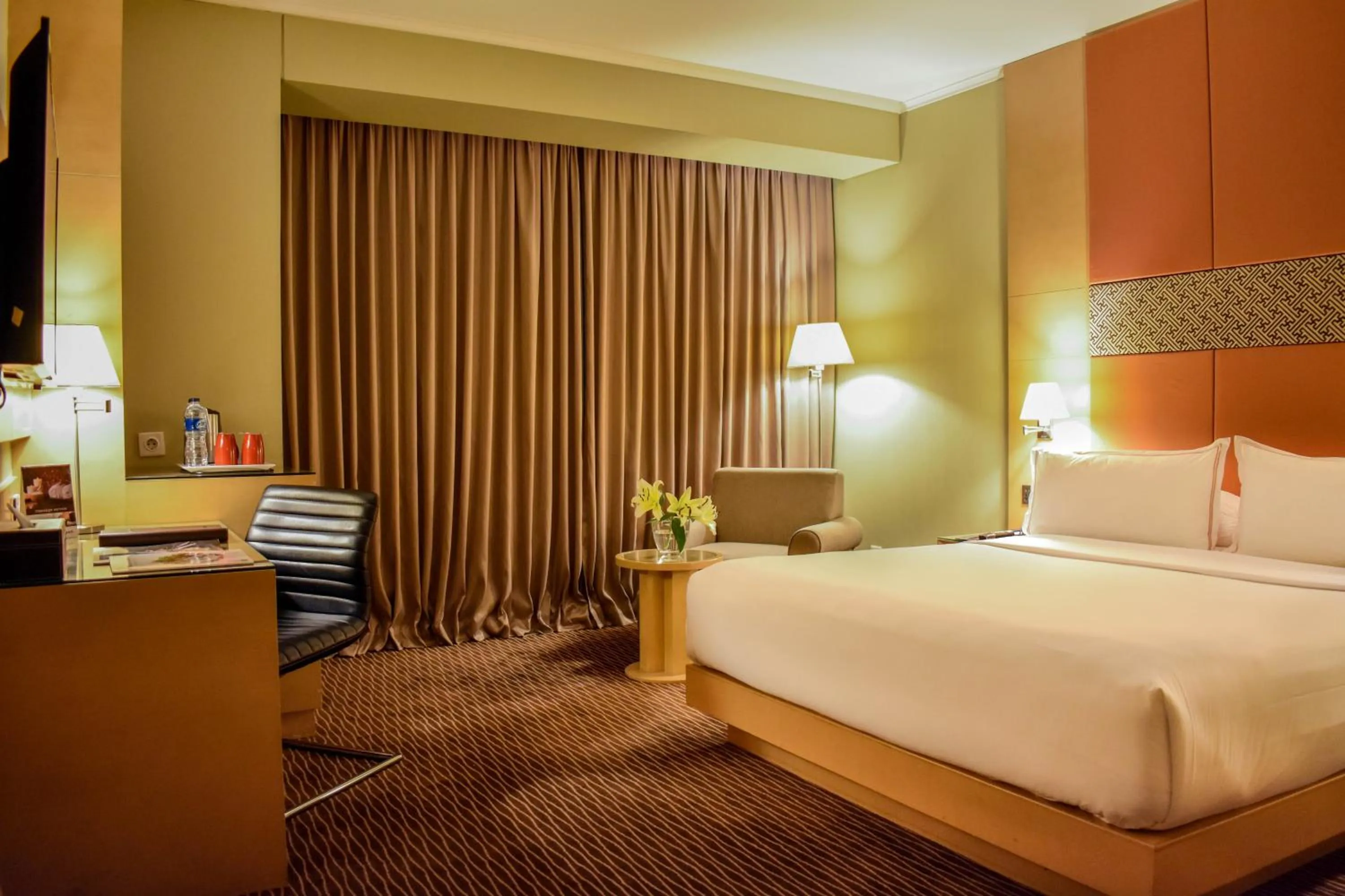 Bedroom, Bed in All Sedayu Hotel Kelapa Gading