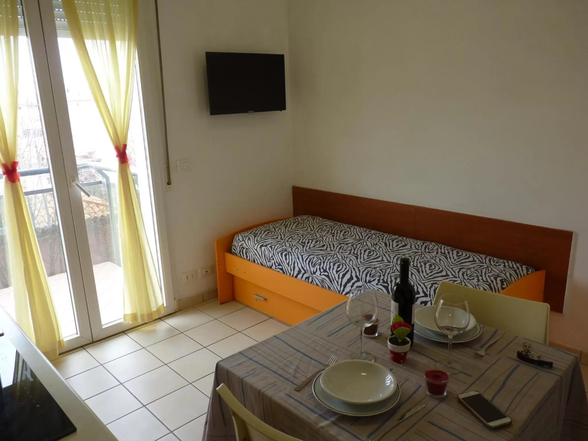 Bed in Residence Costablu