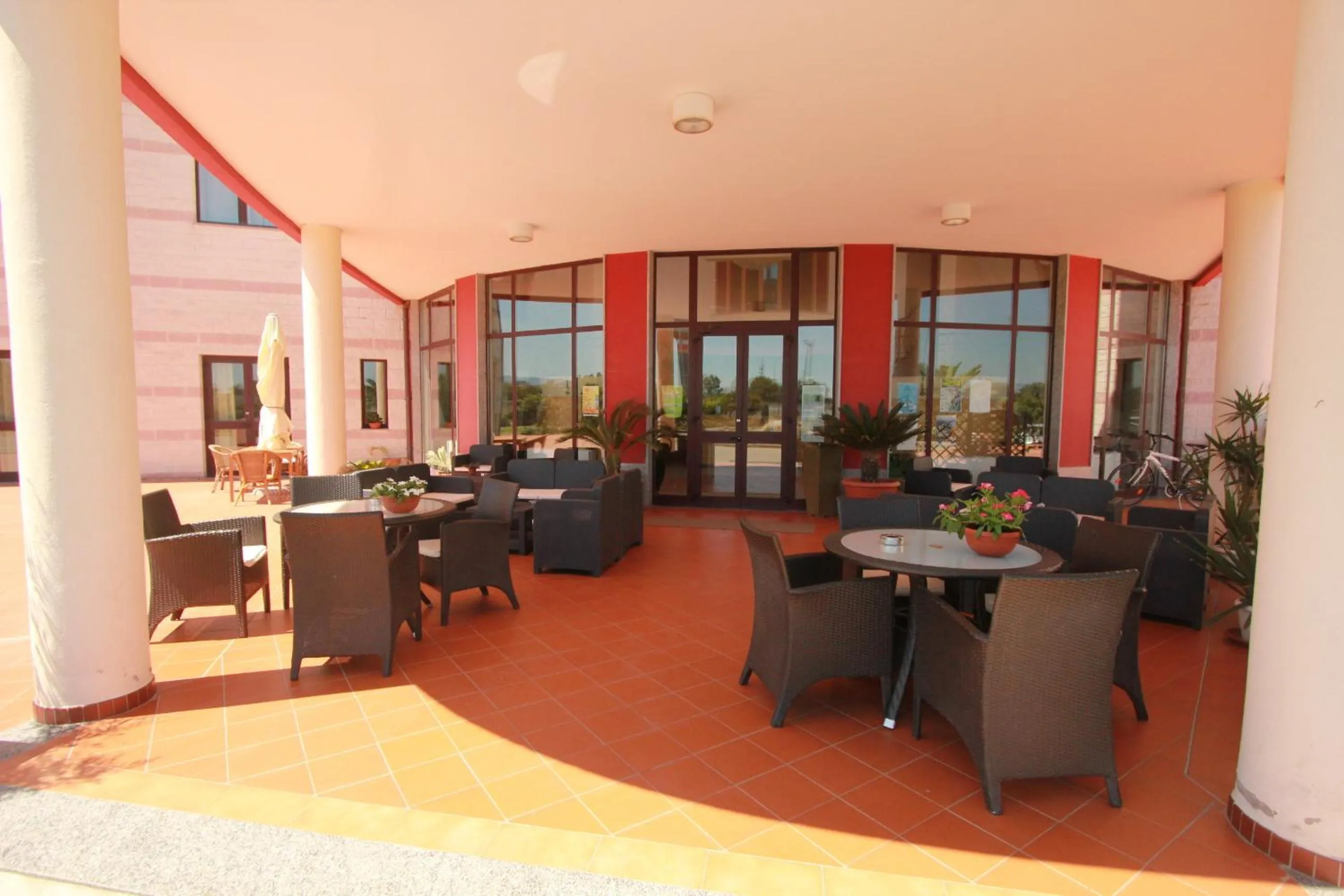 Facade/entrance in Rodia Inn