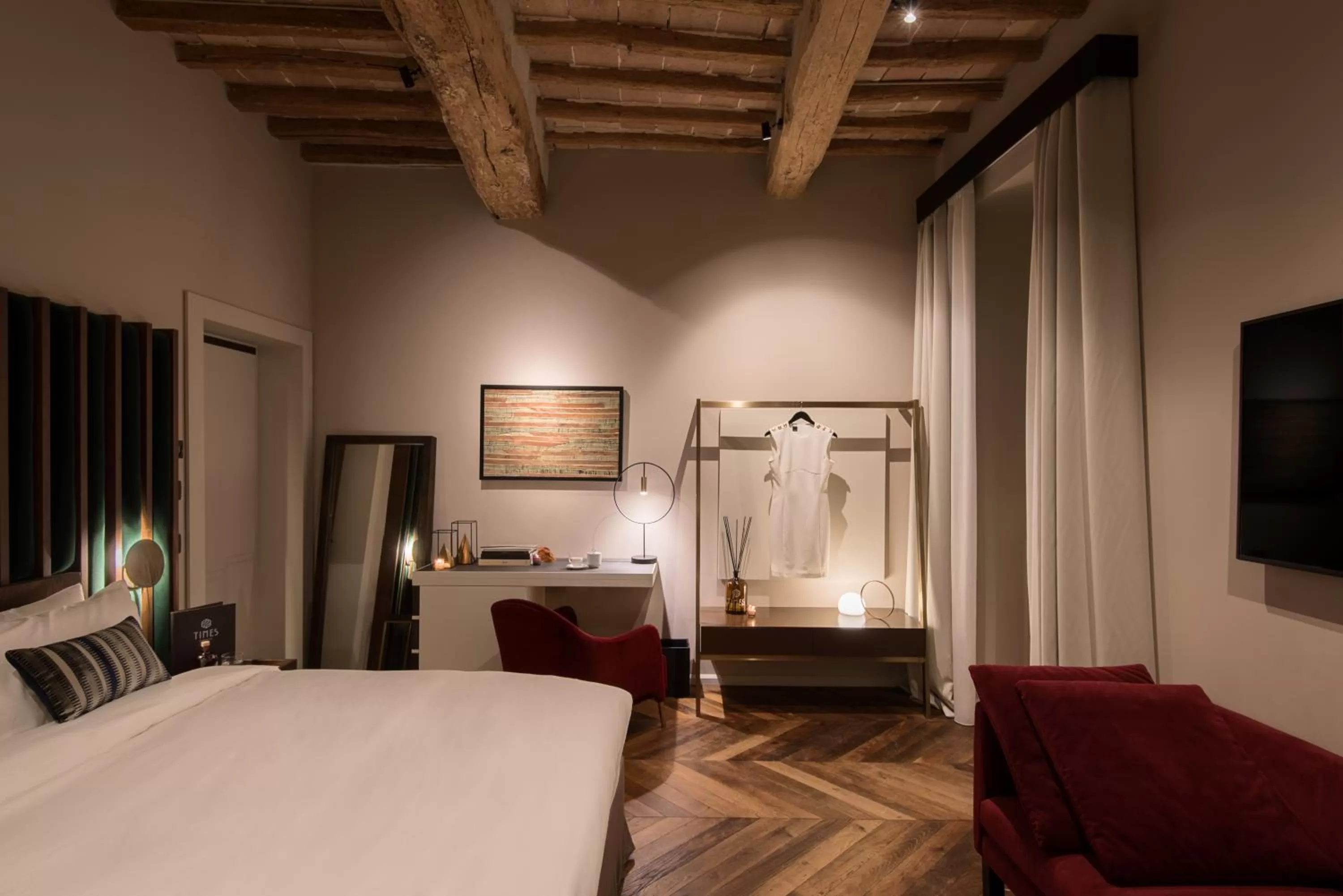 Bed in Times Suites - Guesthouse