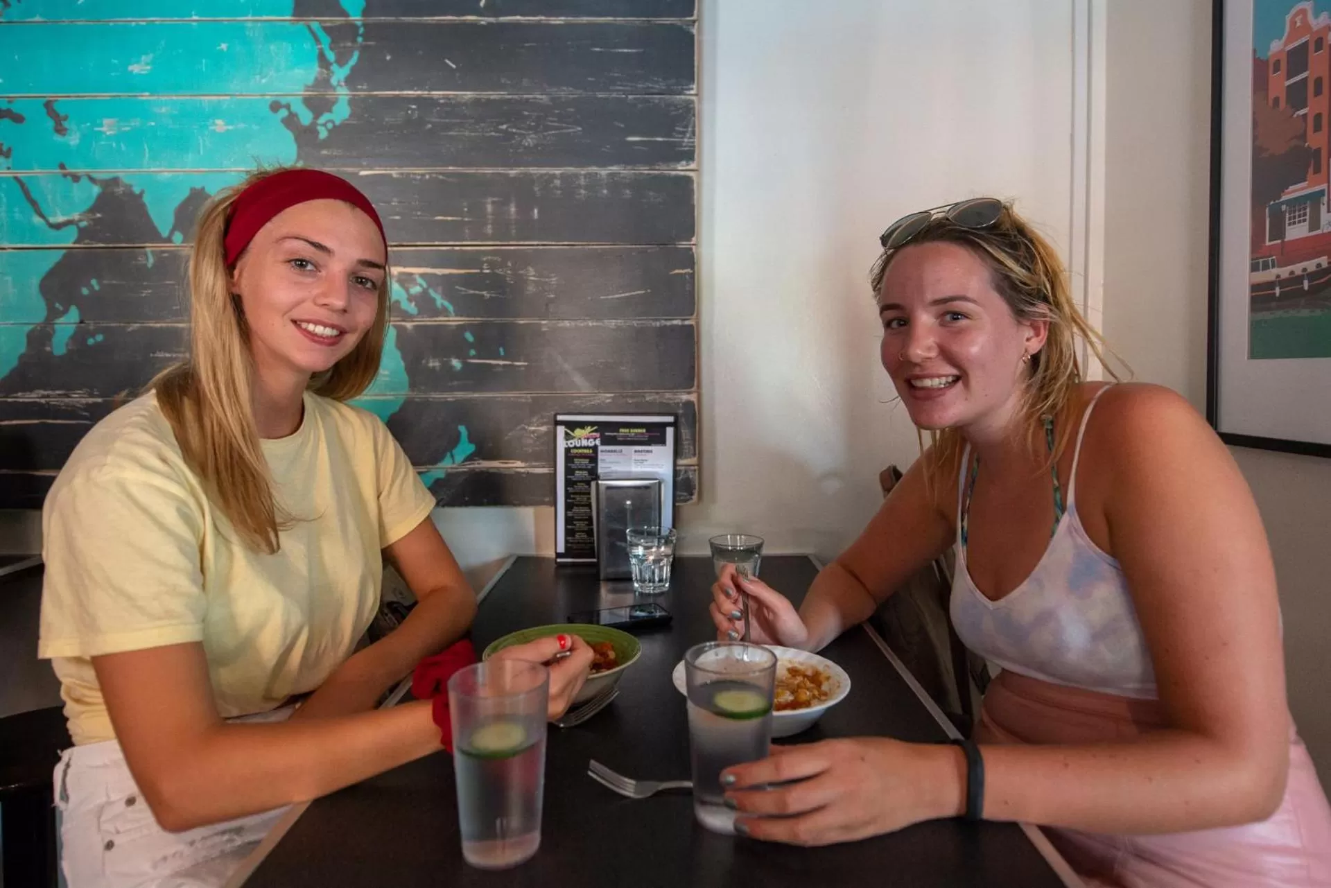 Restaurant/places to eat in Ocean Island Inn | Backpackers | Suites