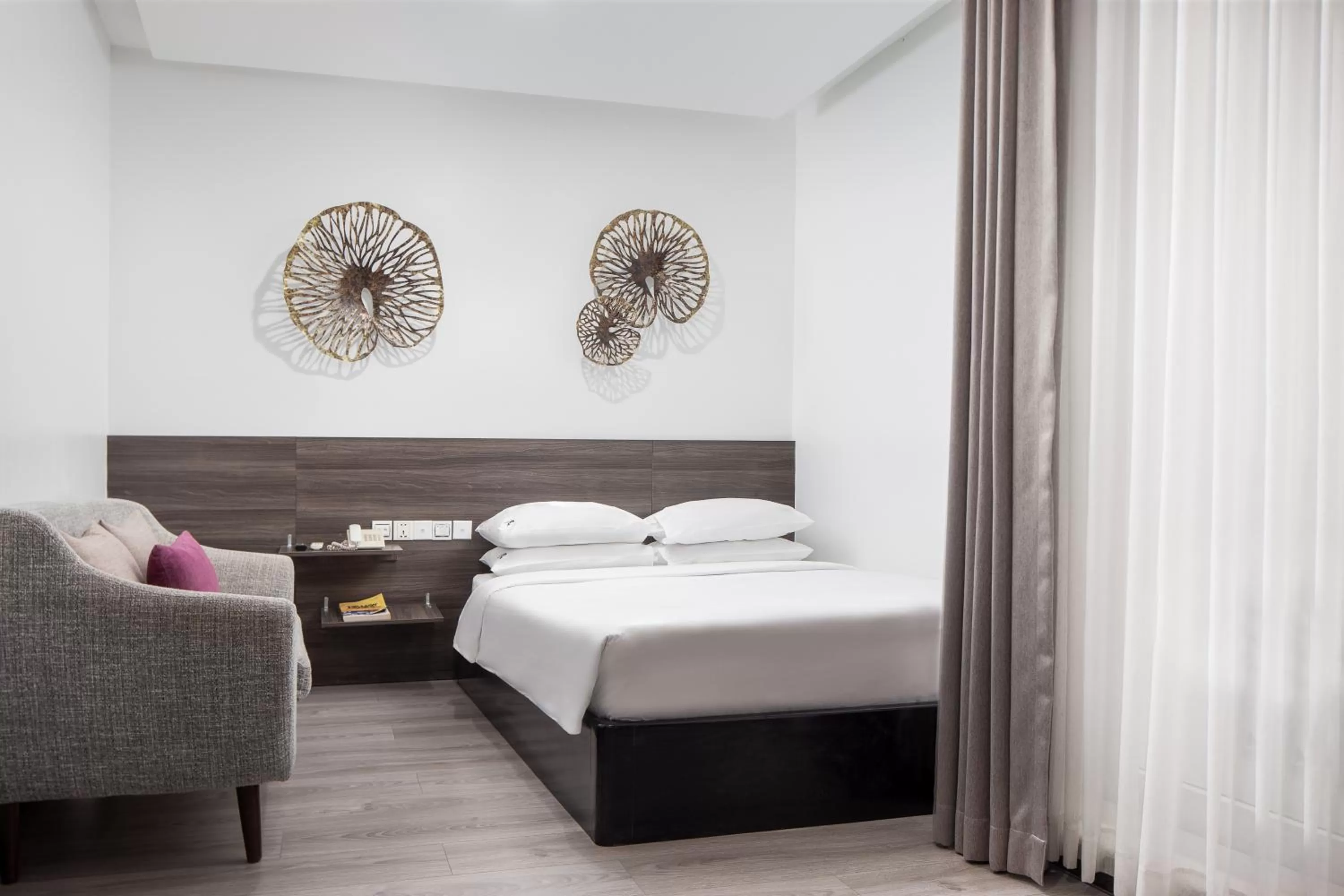 Bedroom, Bed in King Grand Boutique Hotel