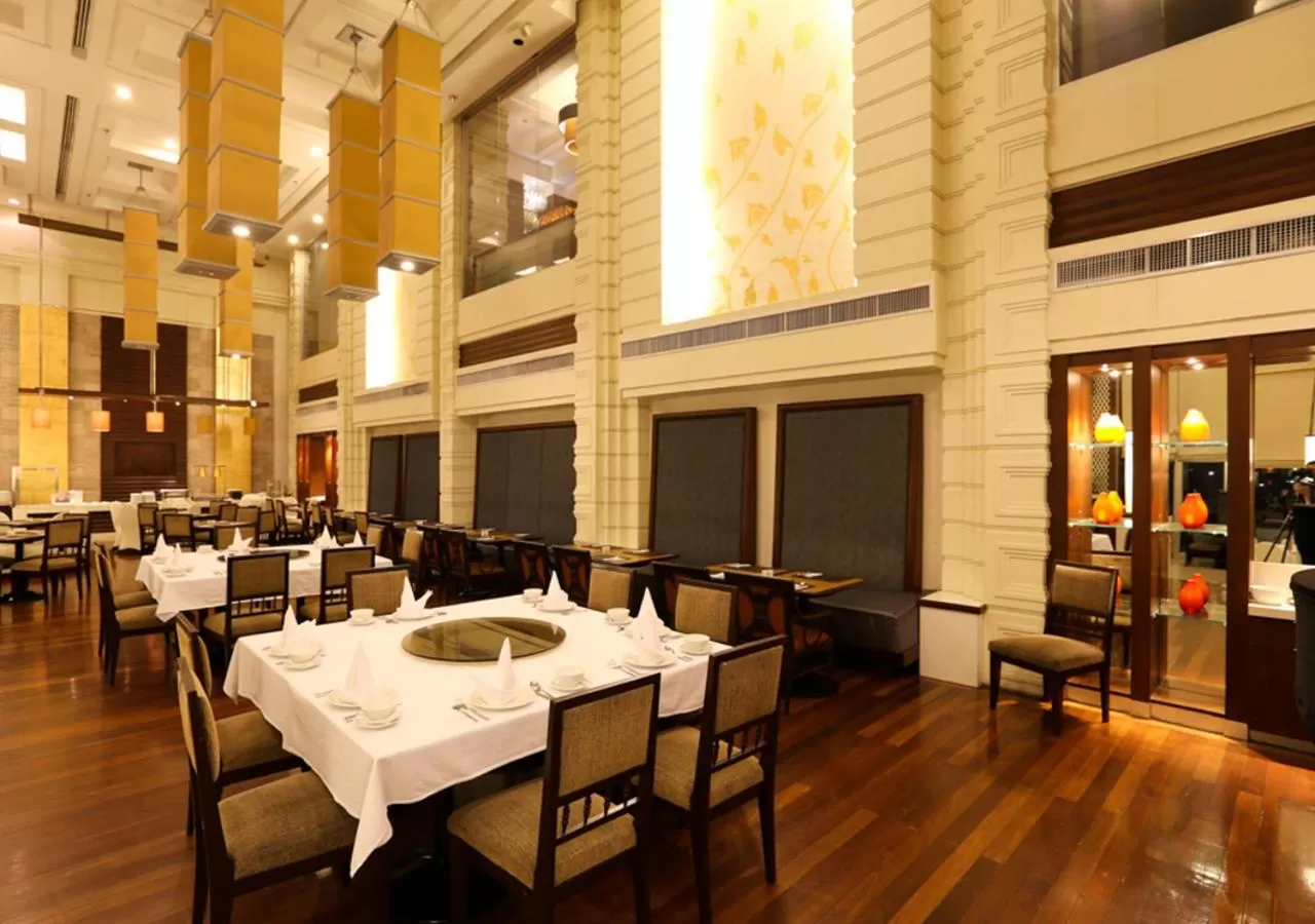 Restaurant/places to eat in The Imperial Hotel & Convention Centre Korat