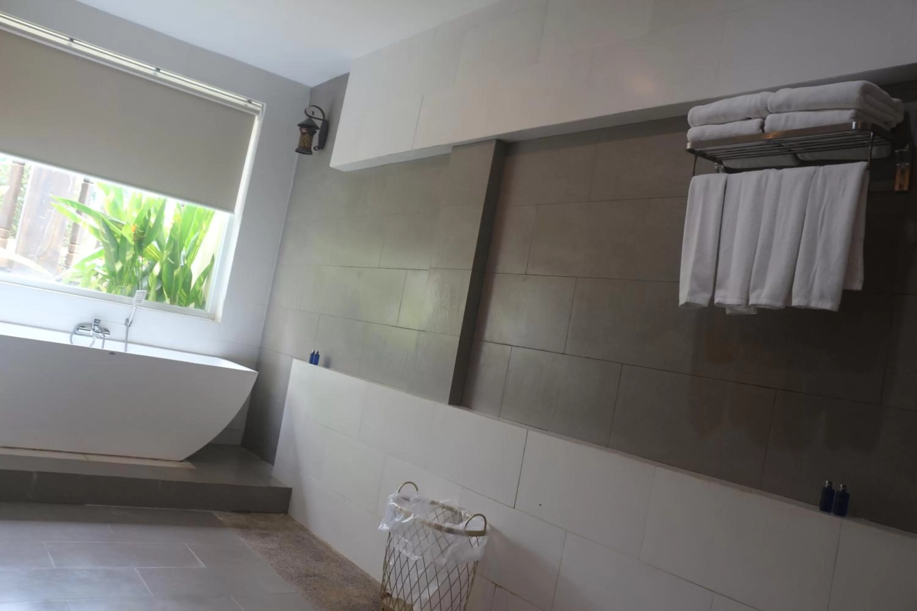 Bathroom in Try Palace Resort-Kep