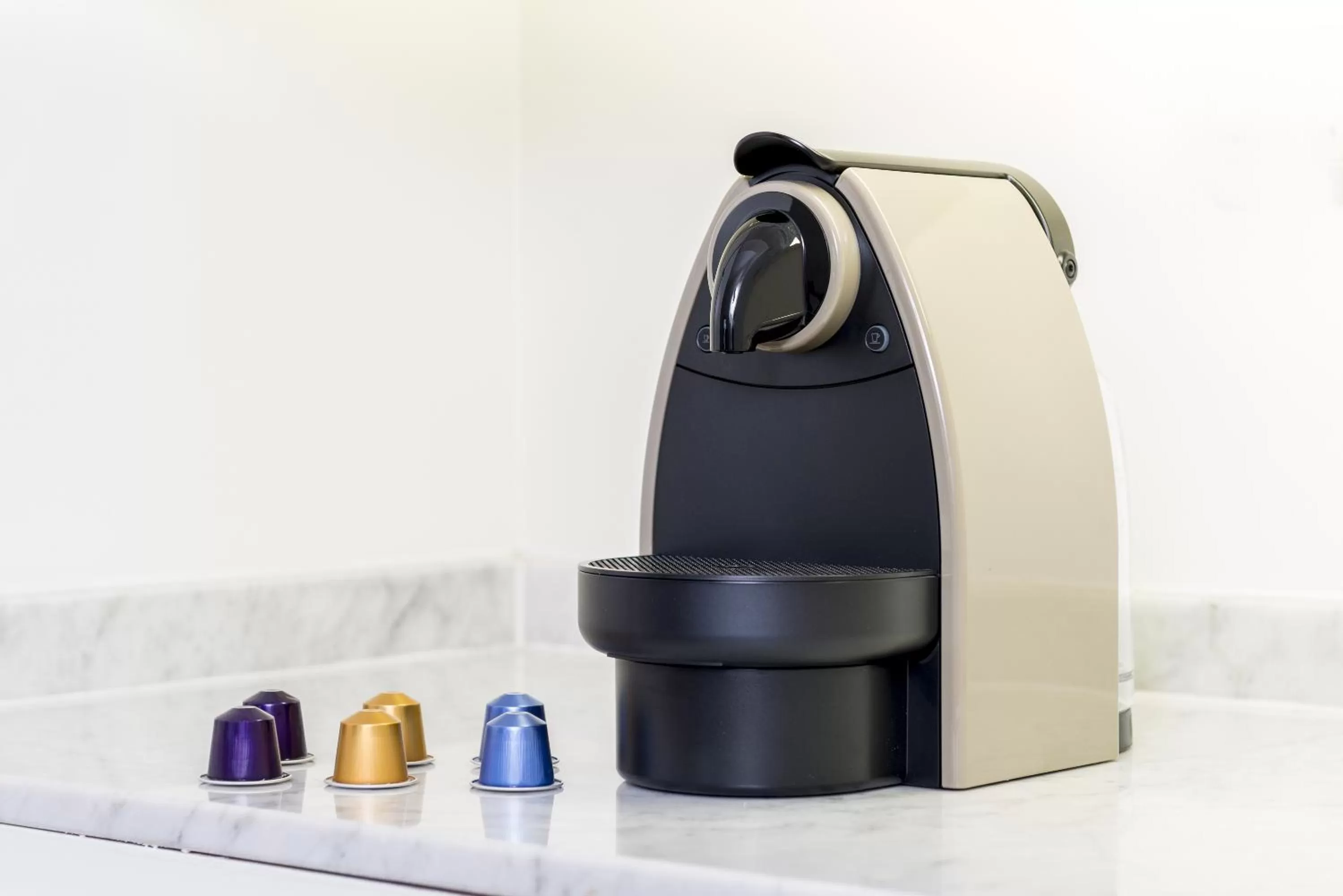 Coffee/tea facilities in Loi Suites Recoleta Hotel