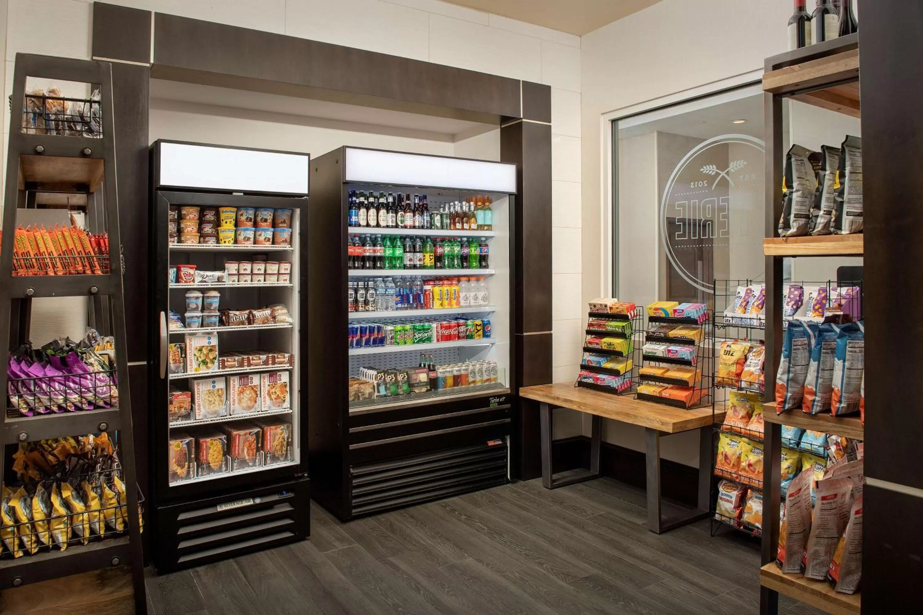 Restaurant/places to eat in Embassy Suites by Hilton Birmingham Hoover