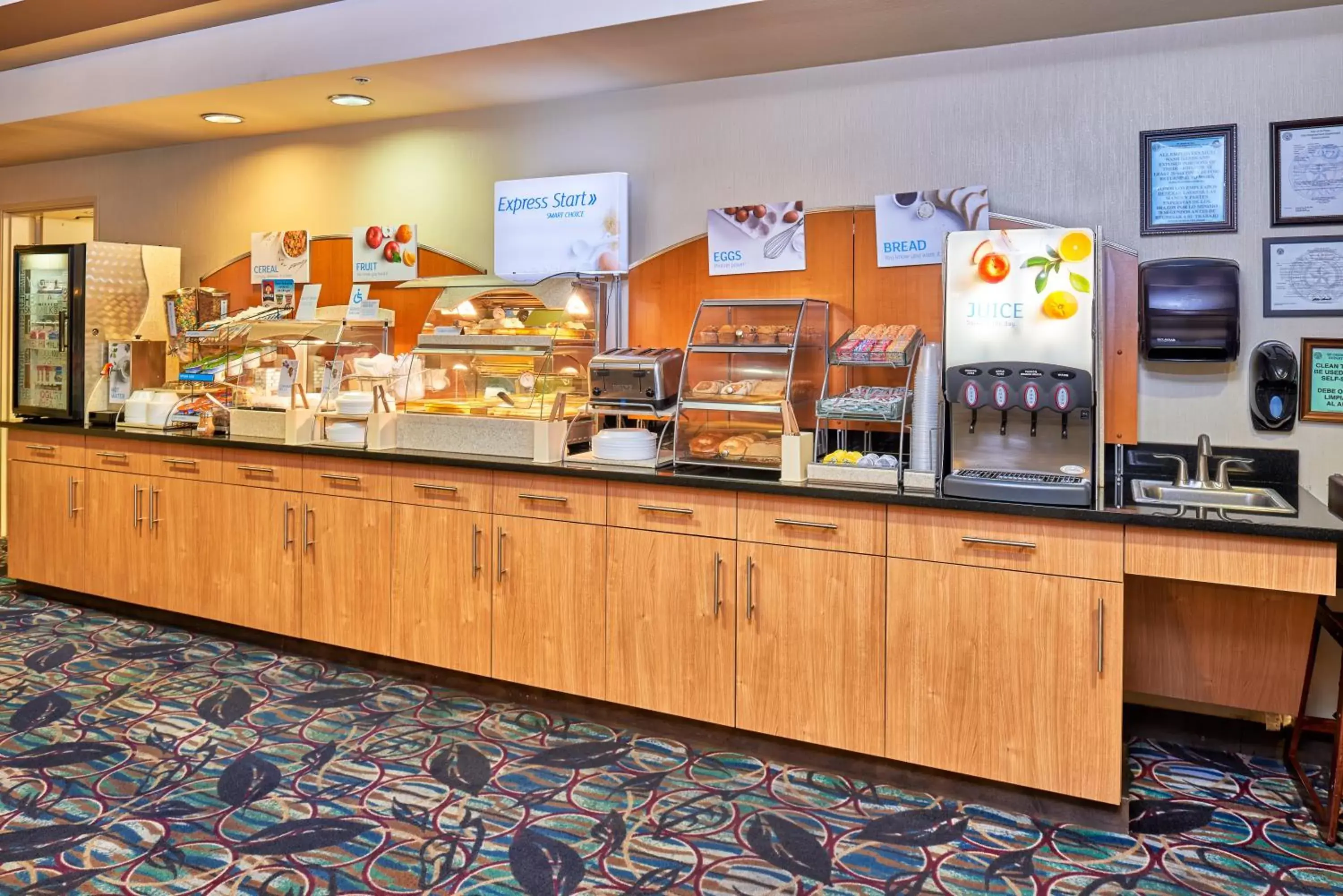 Holiday Inn Express & Suites El Paso Airport by IHG Holiday Inn Express & Suites El Paso Airport by IHG