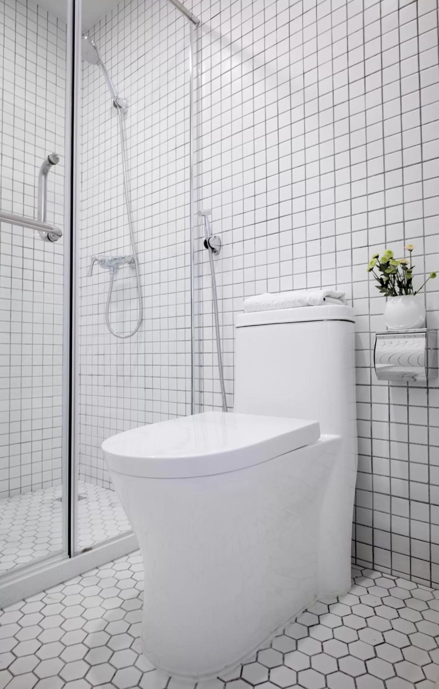 Decorative detail, Bathroom in Beijing Shangchao Hotel