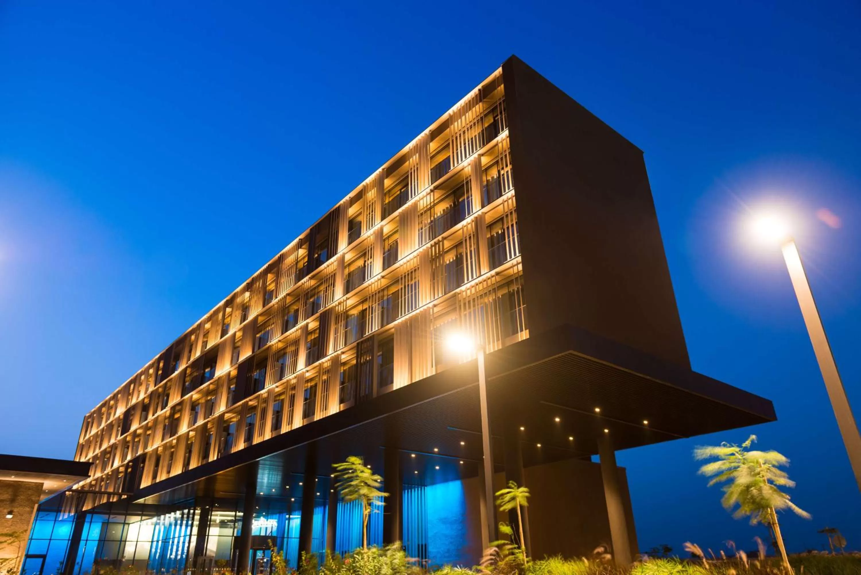 Property building in Radisson Hotel Dakar Diamniadio