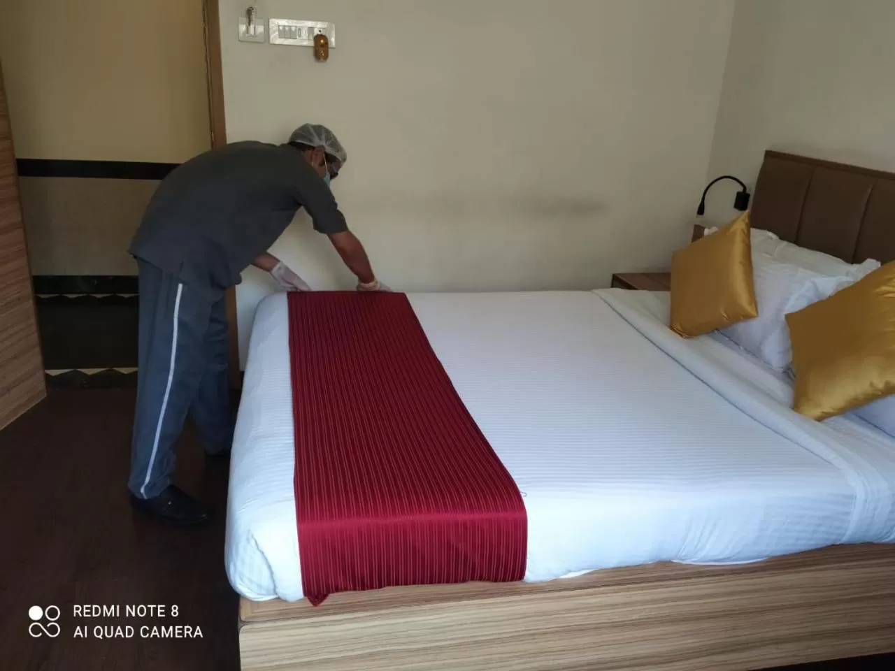 Bed in Hotel Plaza