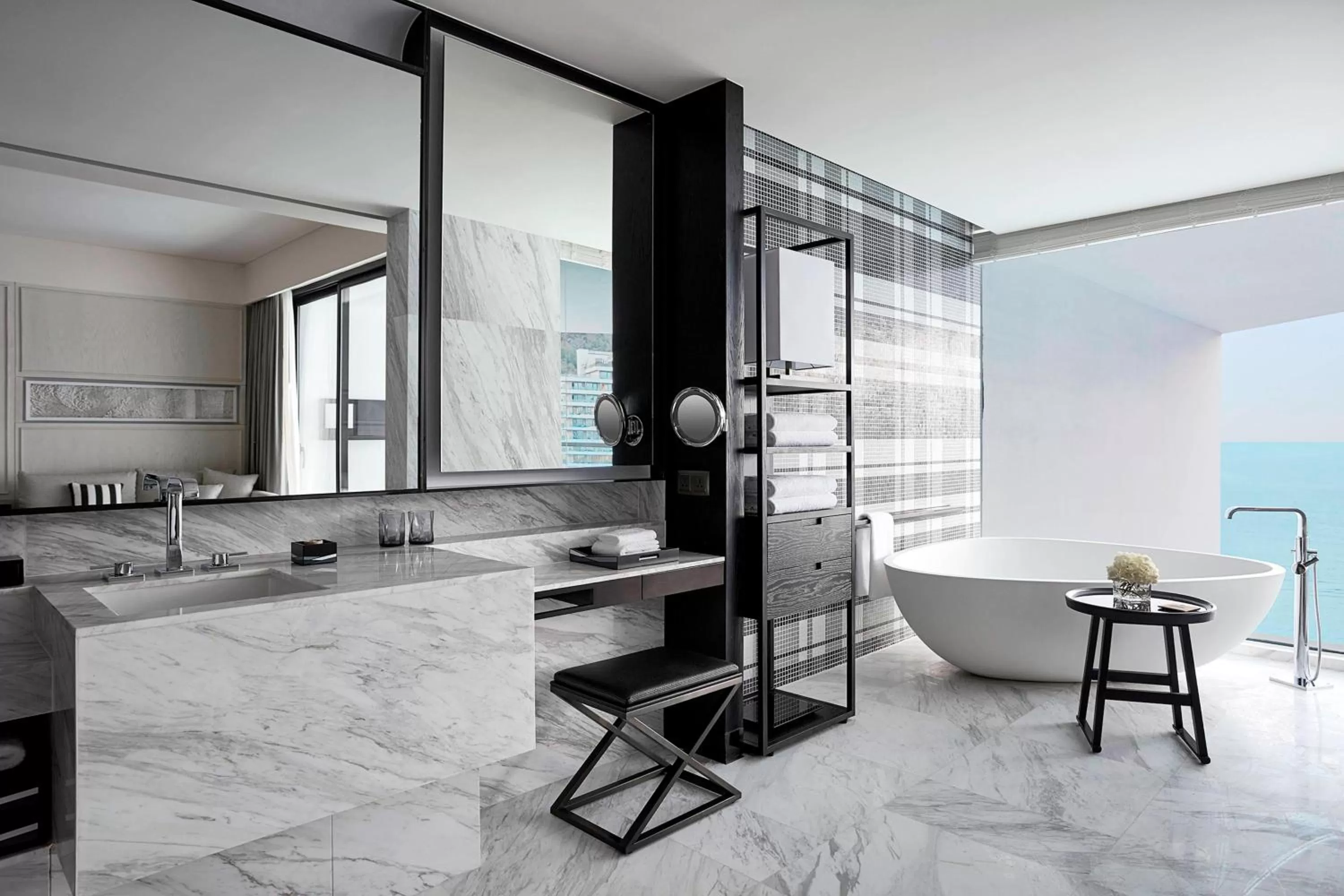 Bathroom in The Shanhaitian Resort Sanya, Autograph Collection