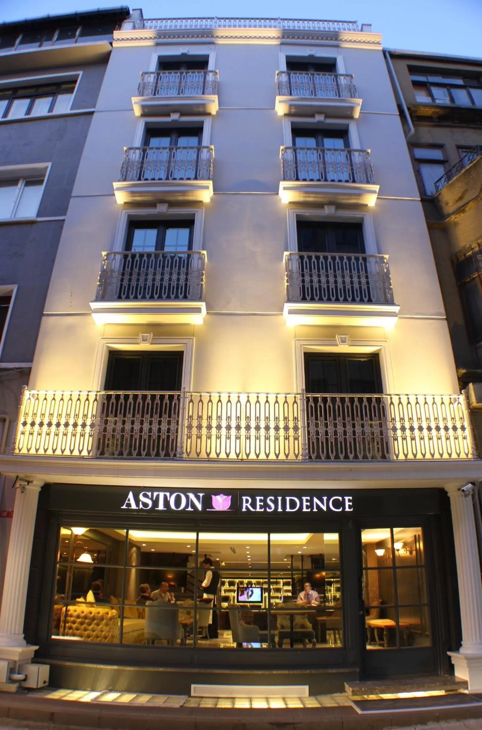 Facade/entrance in Aston Hotel Taksim