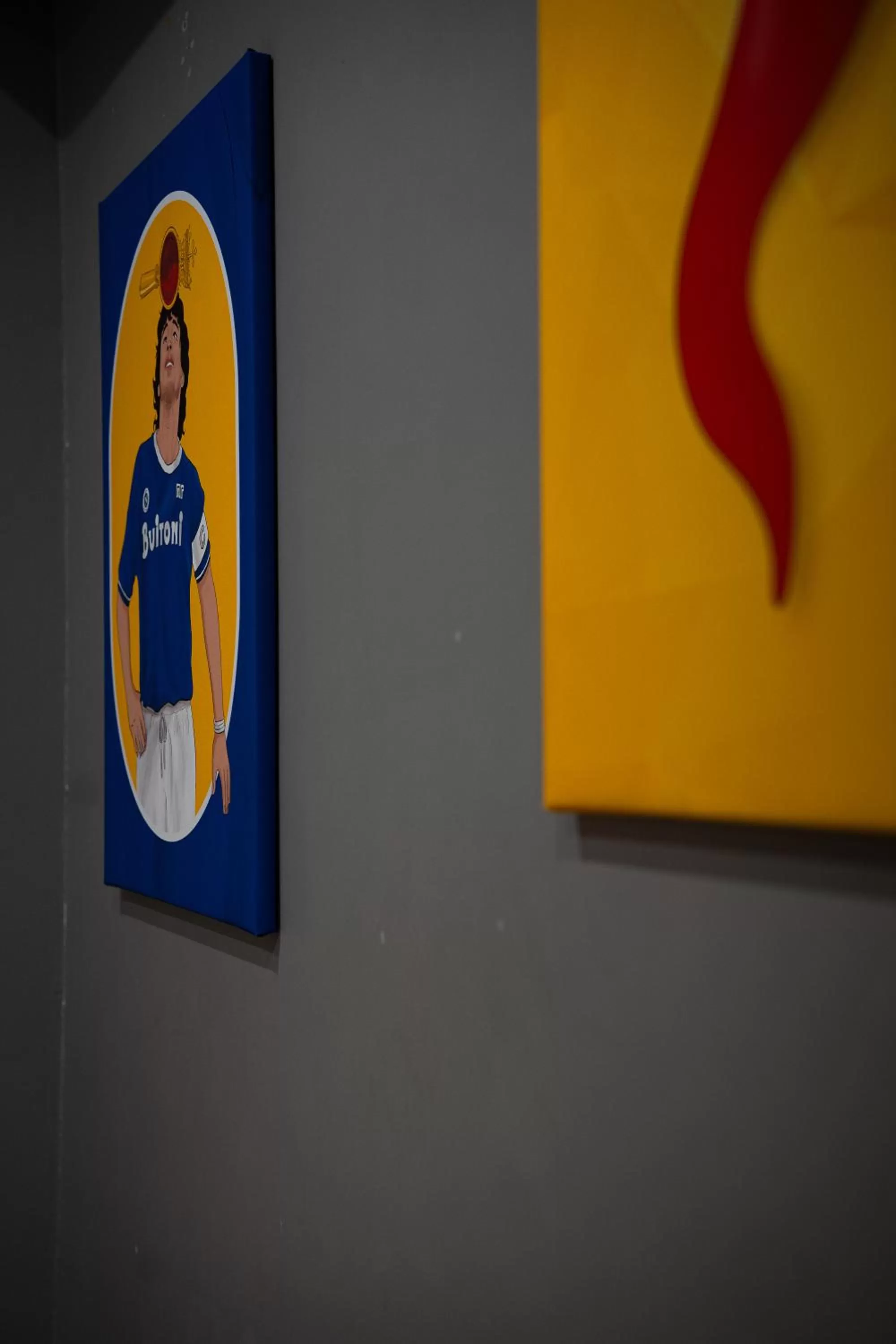 Decorative detail, TV/Entertainment Center in Tiè tiè