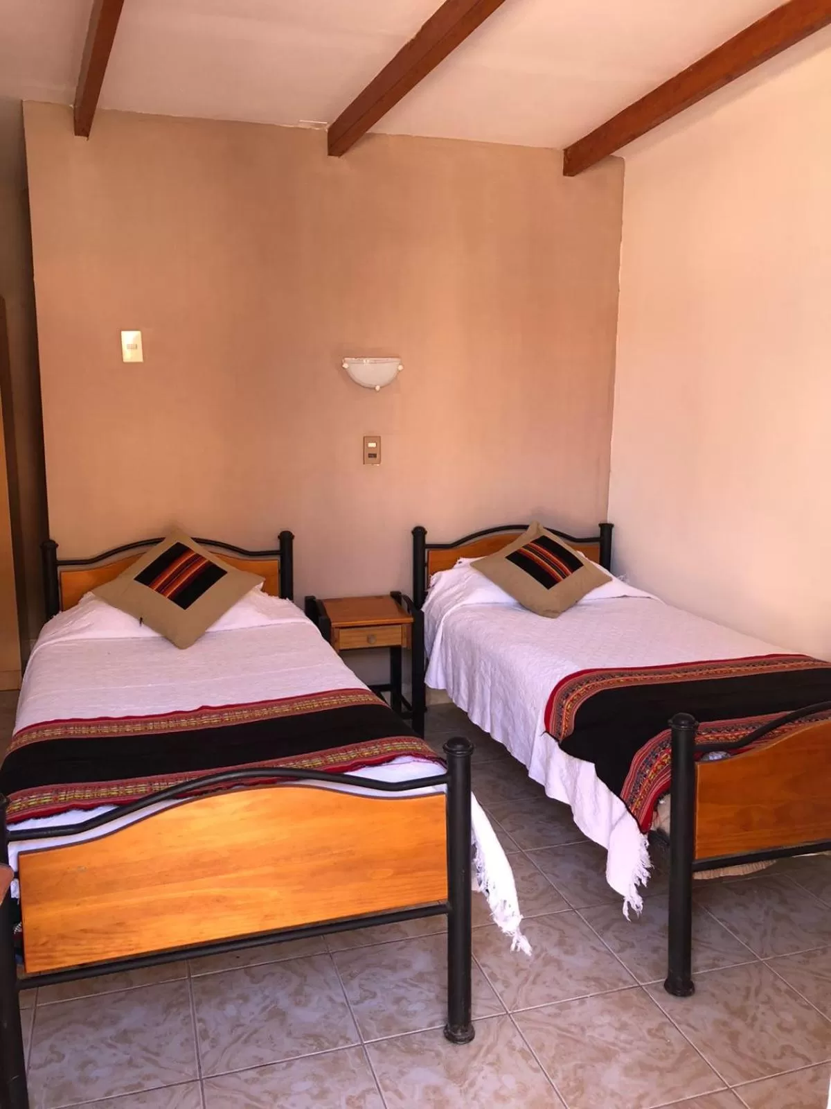 Bedroom, Bed in Hostal Katarpe