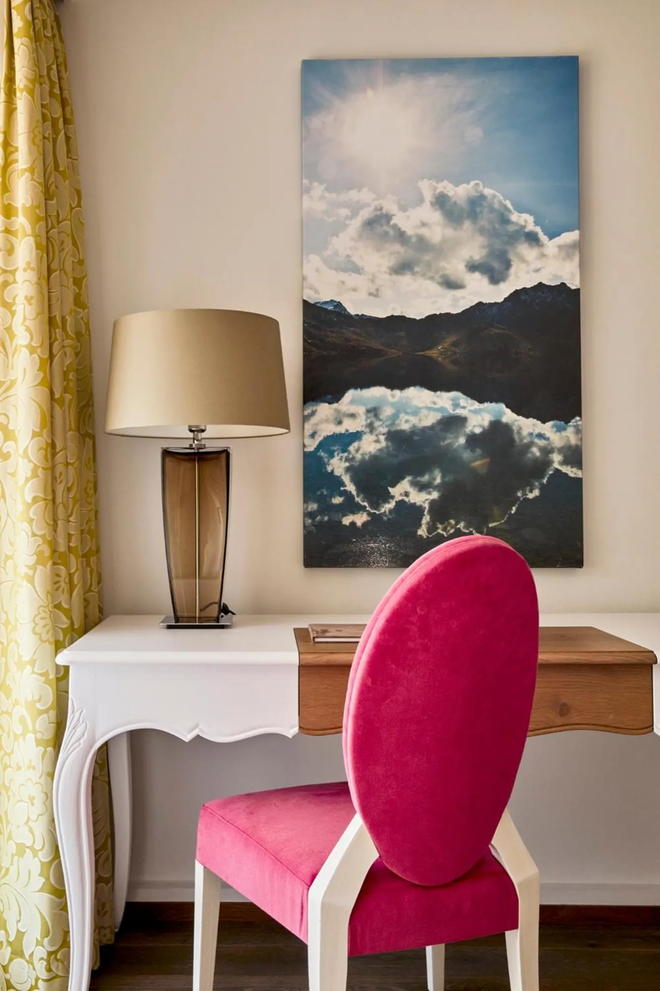 Photo of the whole room in Giardino Ascona