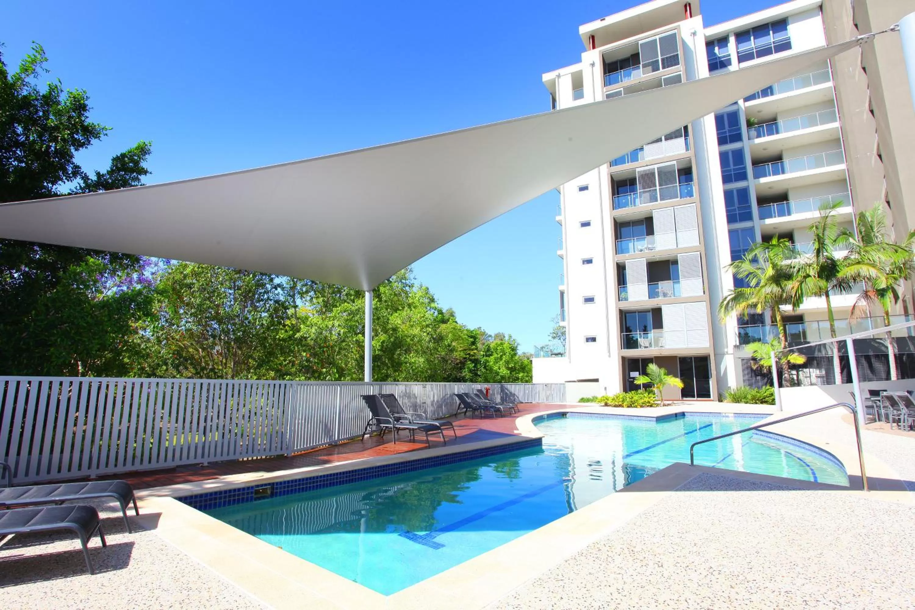 Facade/entrance in Signature Waterfront Apartments