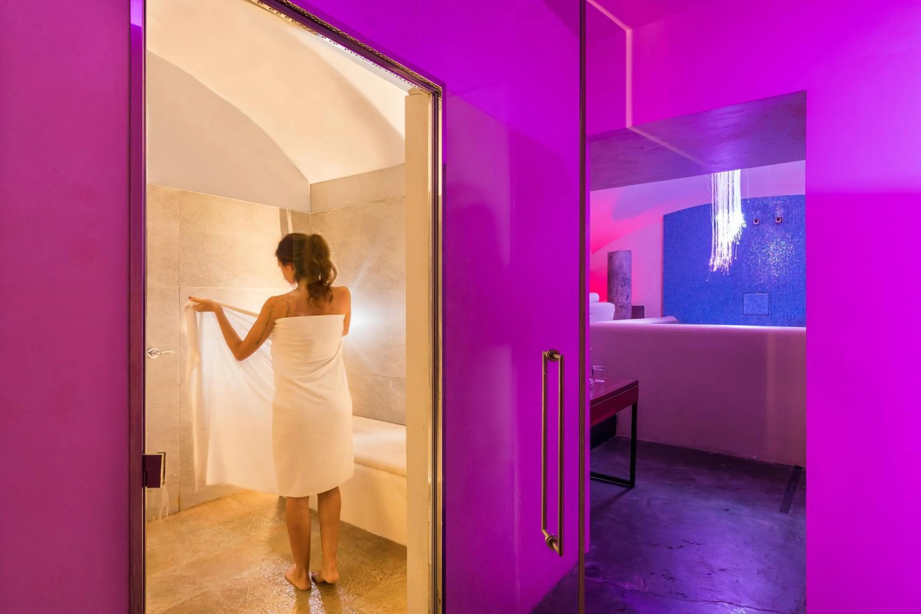 People in Hotel Metropole Taormina