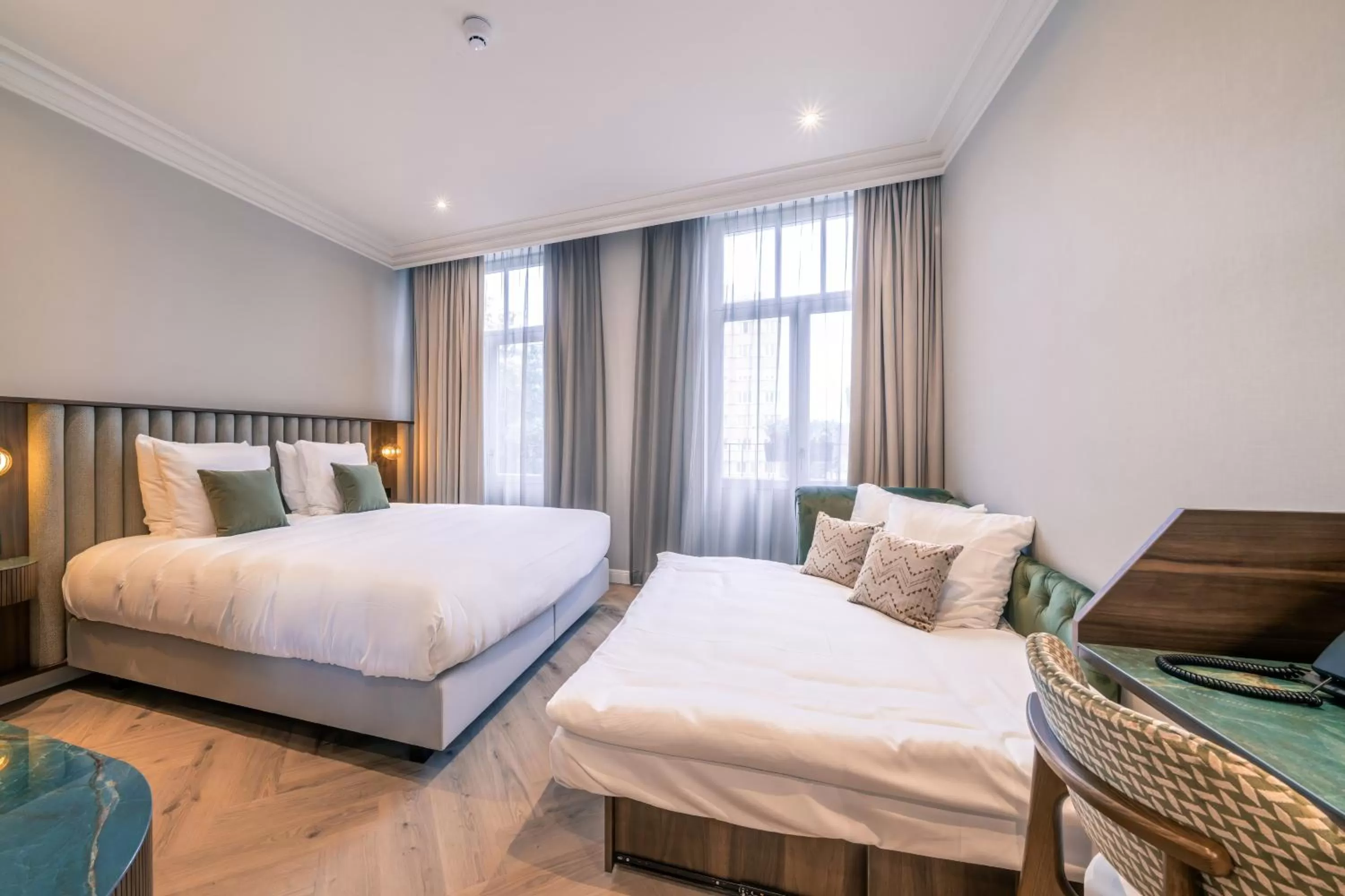 Bedroom, Bed in Hotel Du Parc