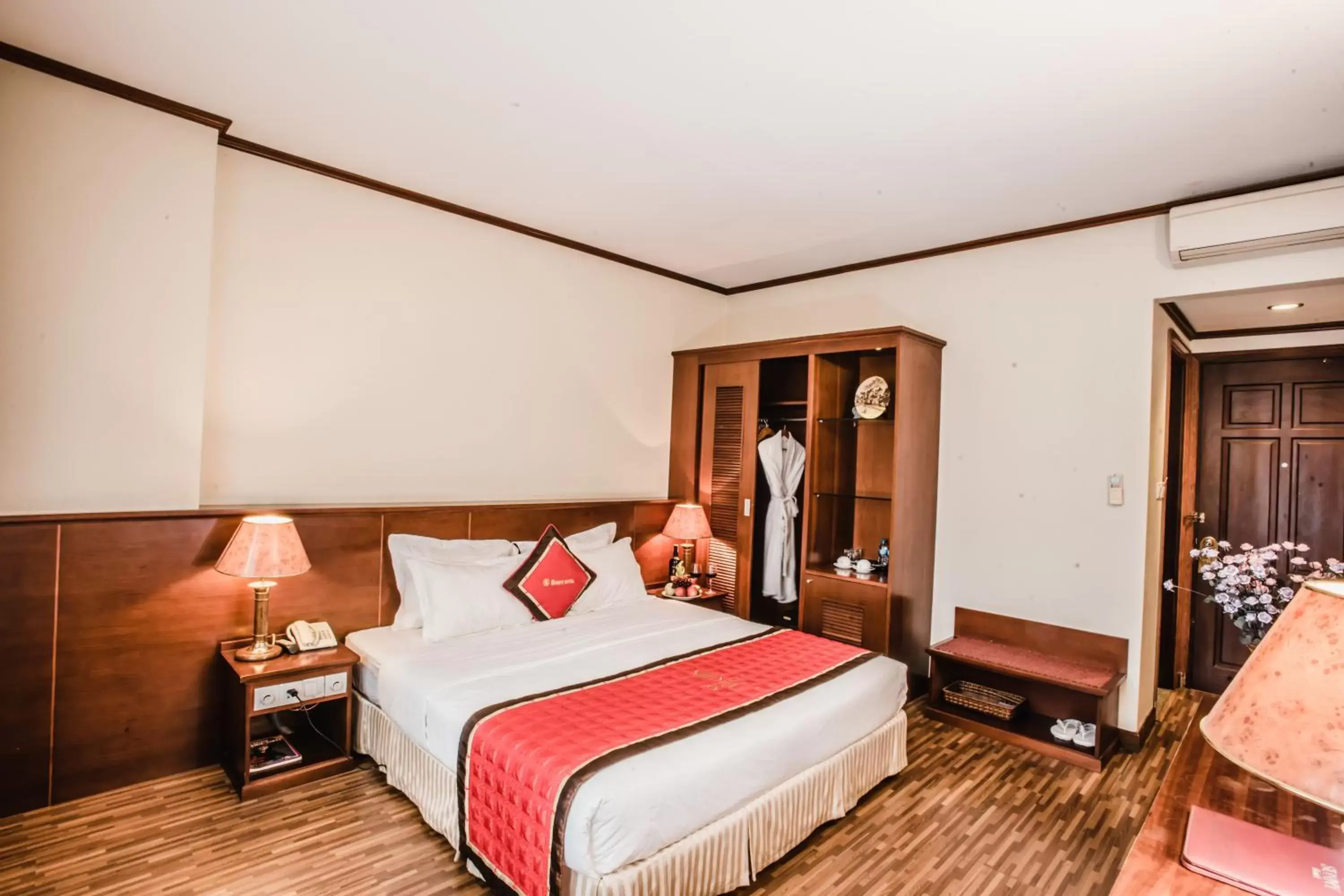 Executive Room with City View in HANZ Sunny 2 Hotel Hanoi Executive Room with City View in HANZ Sunny 2 Hotel Hanoi