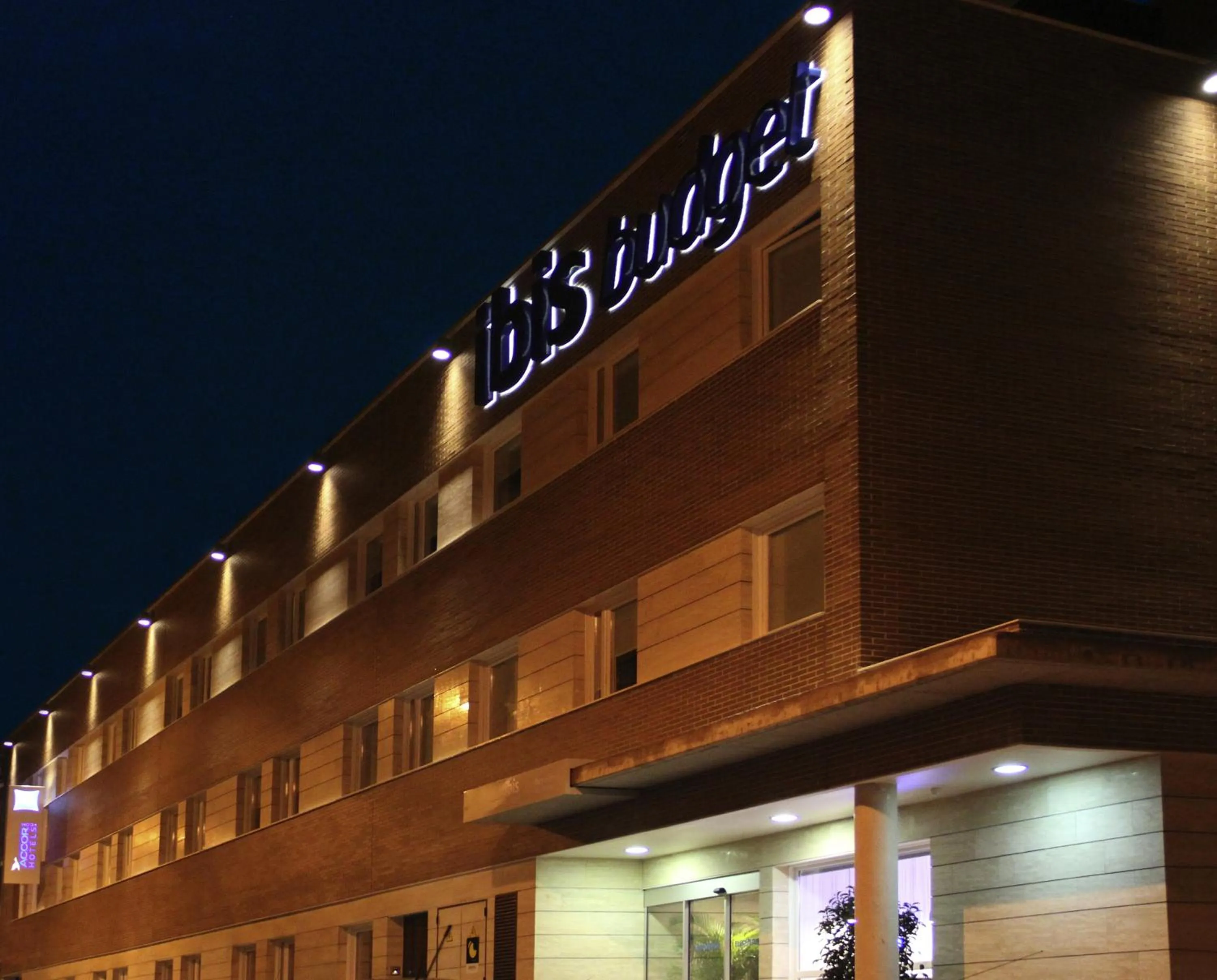 Facade/entrance in Ibis Budget Madrid Centro Las Ventas
