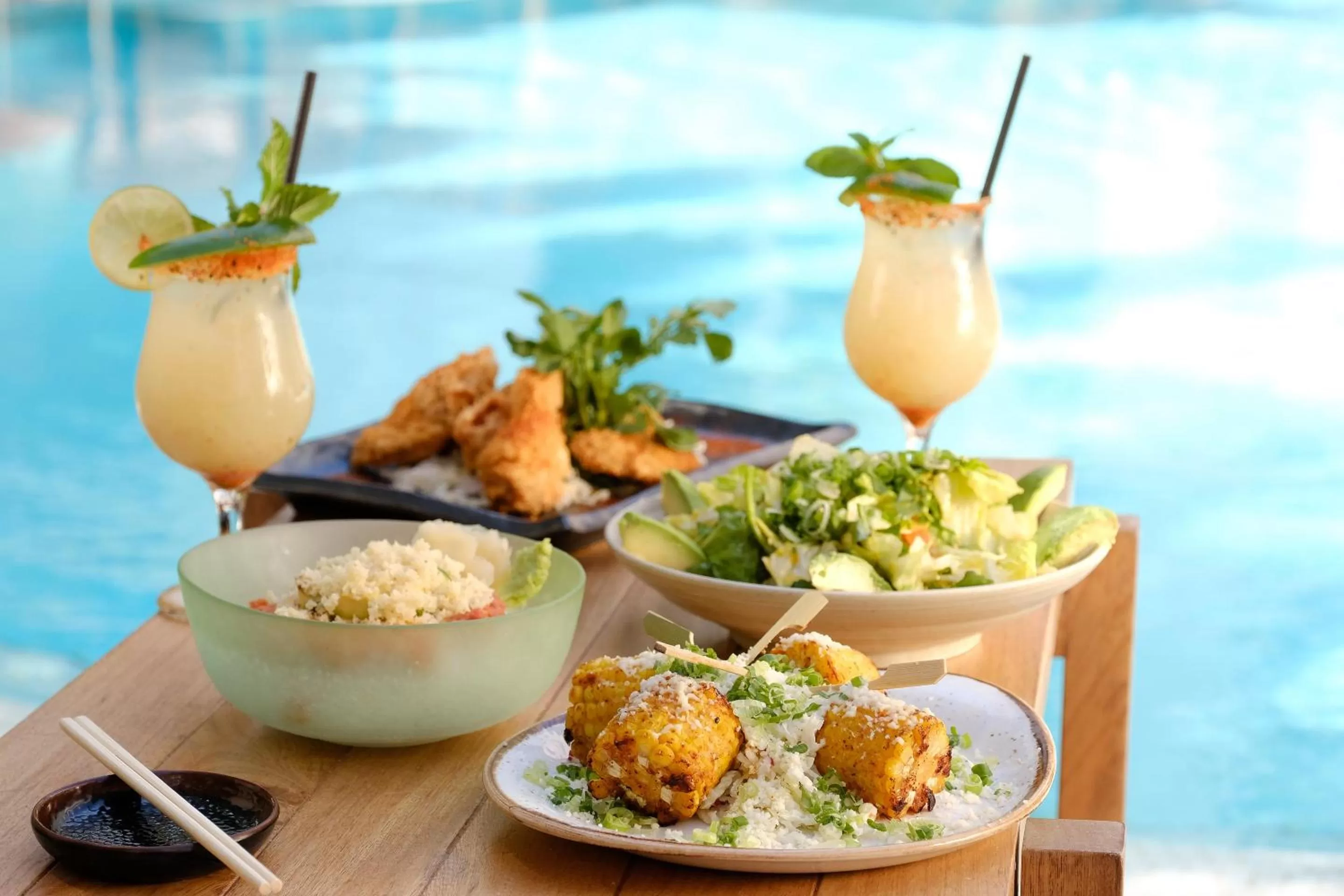 Food and drinks in The Plymouth South Beach