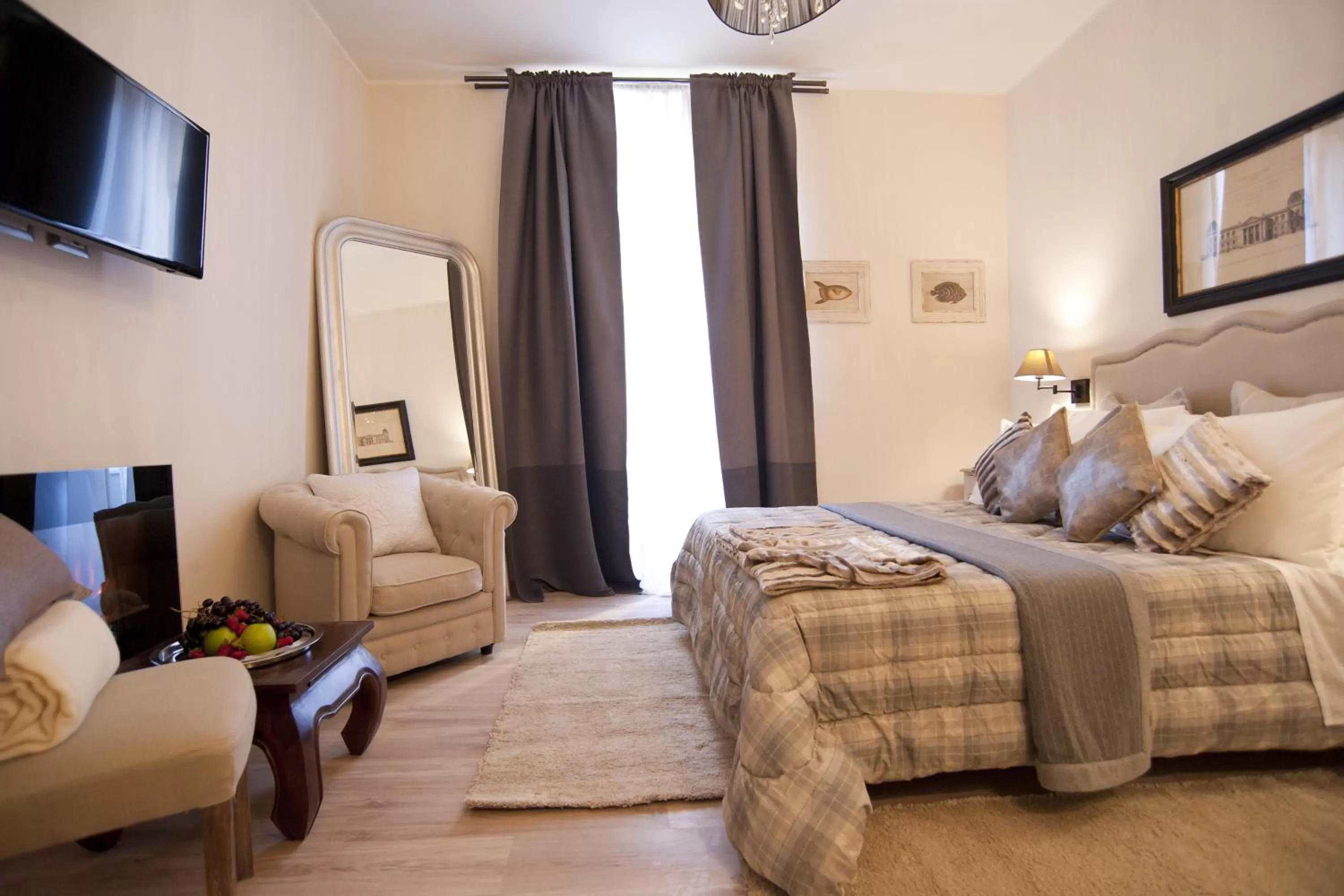 Day, Bed in Town House 62