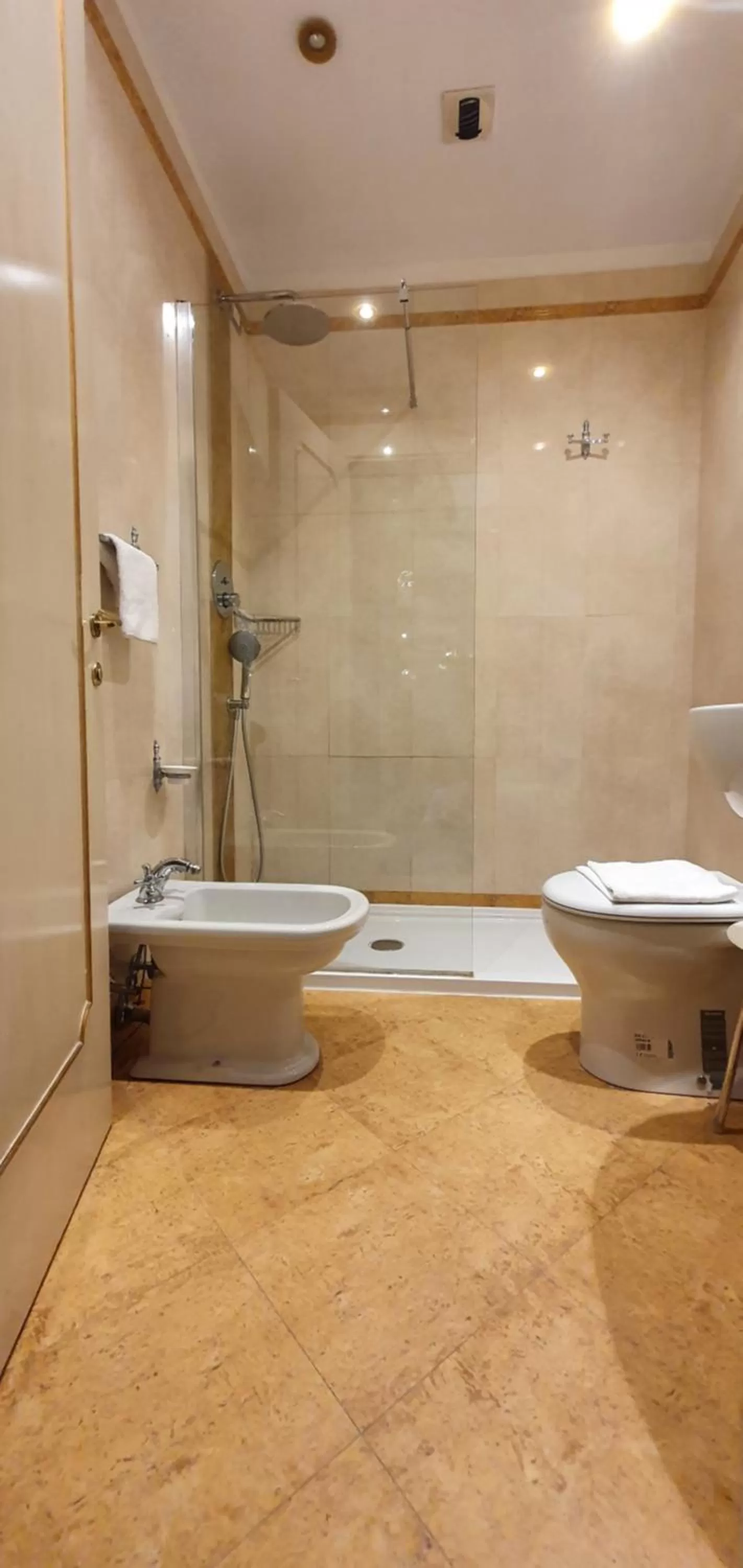 Bathroom in Locanda Ca' del Brocchi