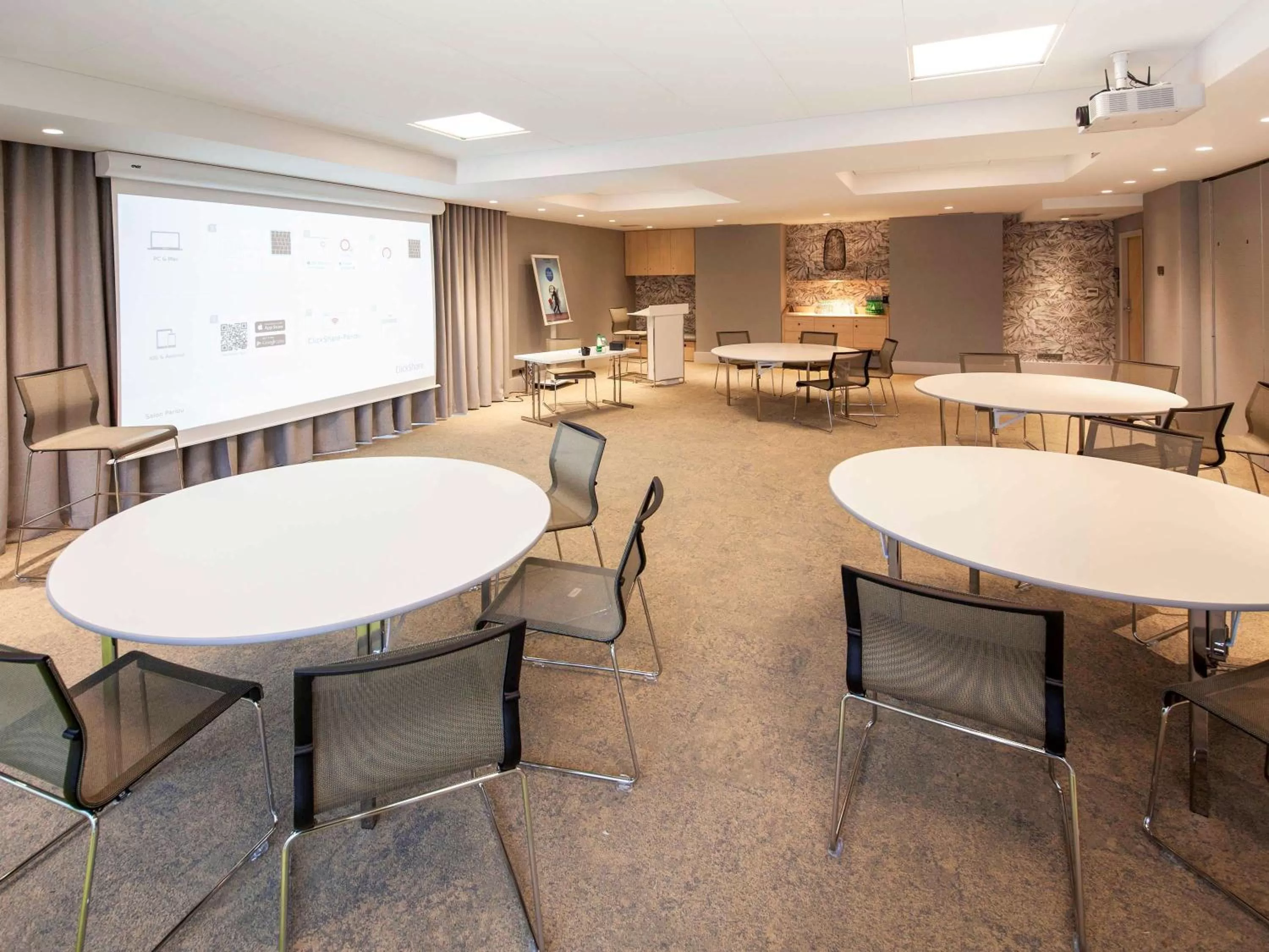 On site in Novotel Clermont-Ferrand