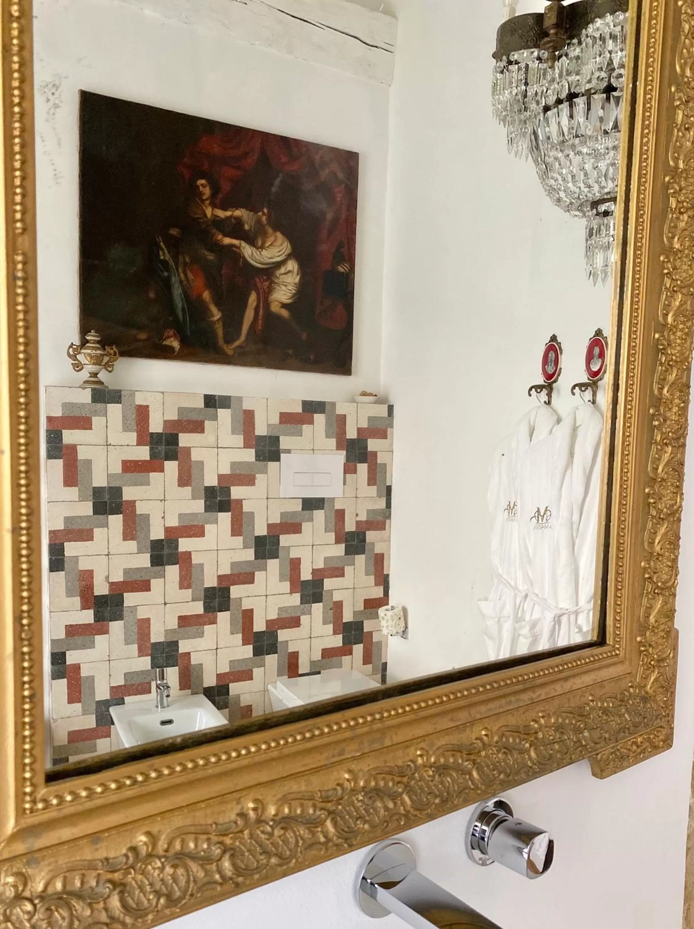 Bathroom in La Maison