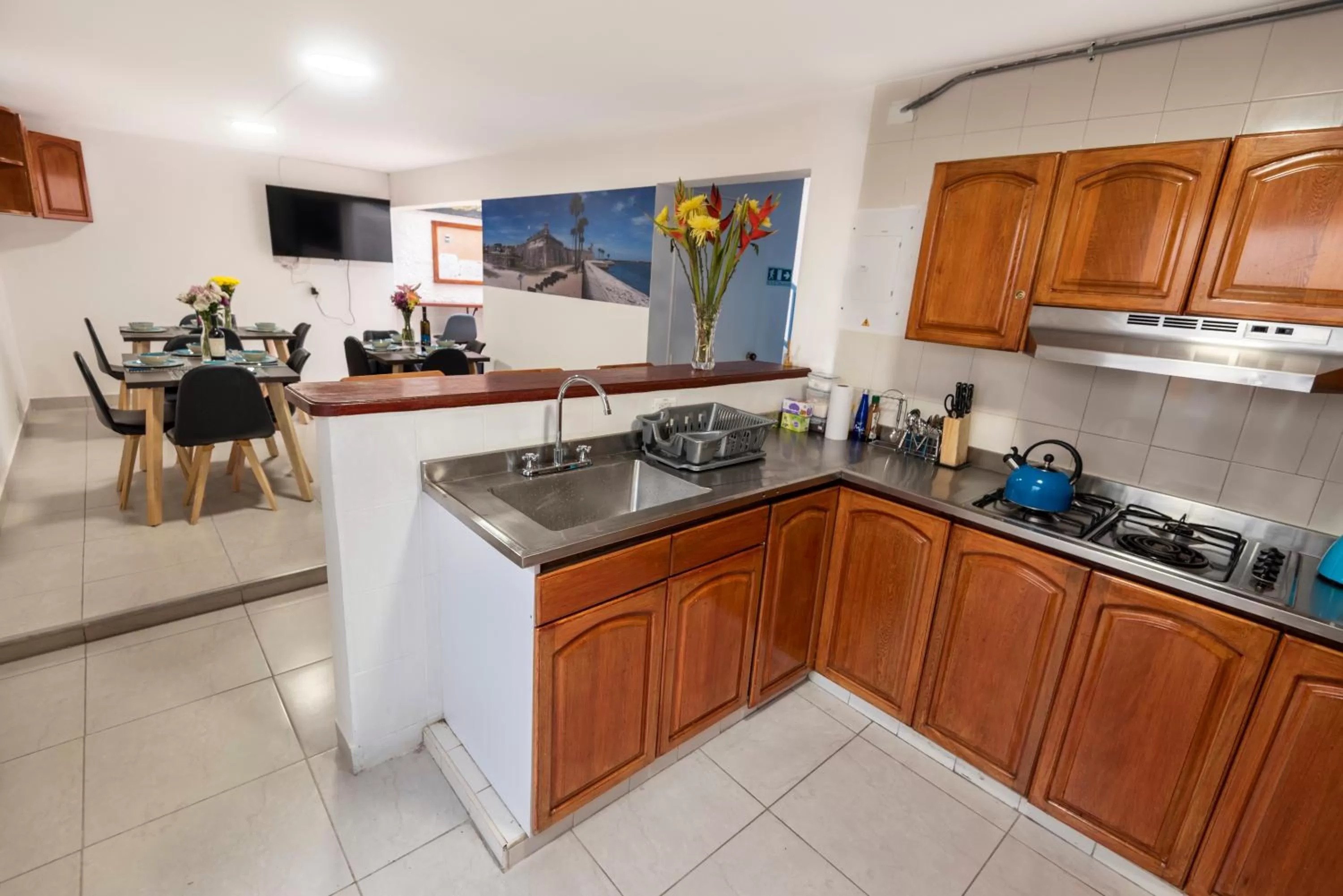 Kitchen or kitchenette, Kitchen/Kitchenette in Air Guest House
