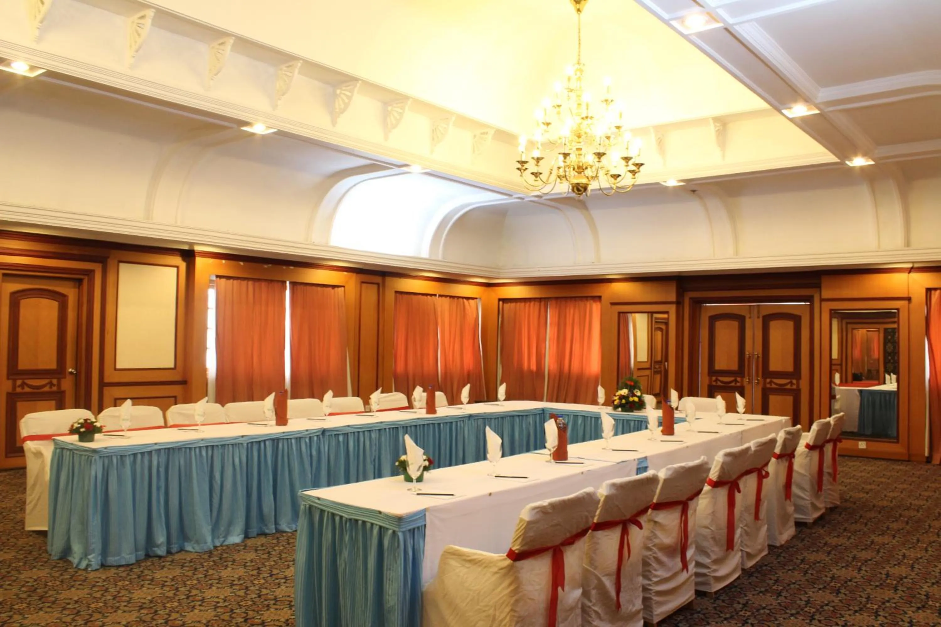 Business facilities in KTDC Tea county