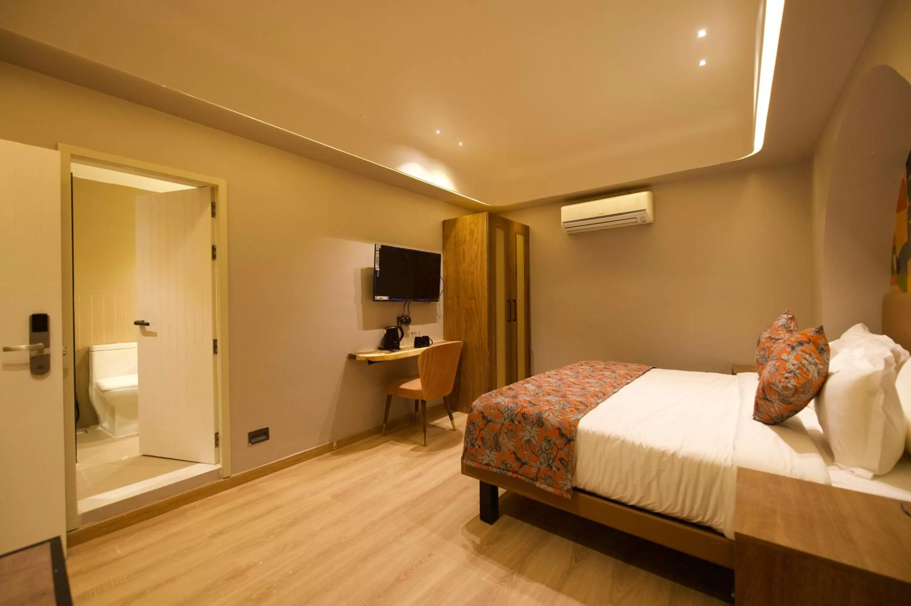 Bed in The Red Pier - My Downtown Hotels