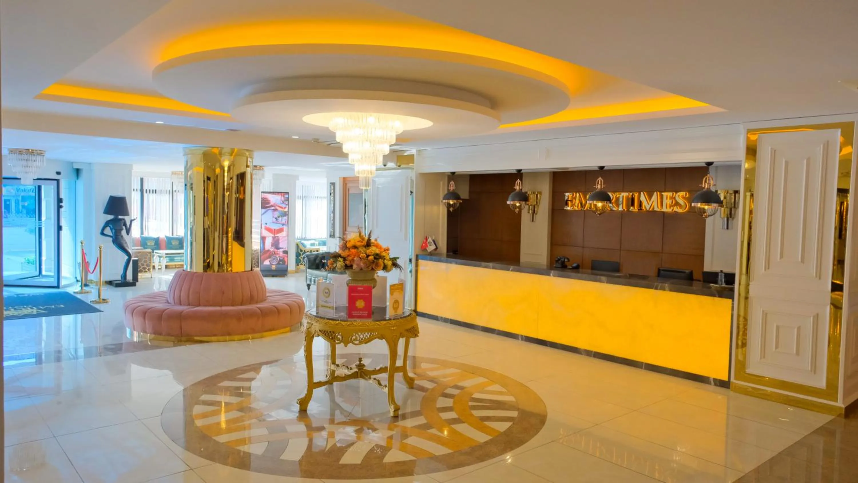 Lobby or reception in Emirtimes Hotel&Spa - Tuzla
