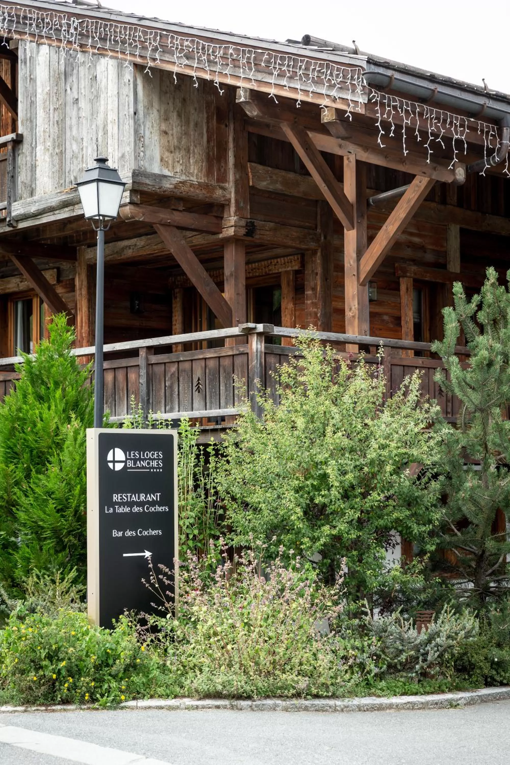 Facade/entrance in Les Loges Blanches Megève